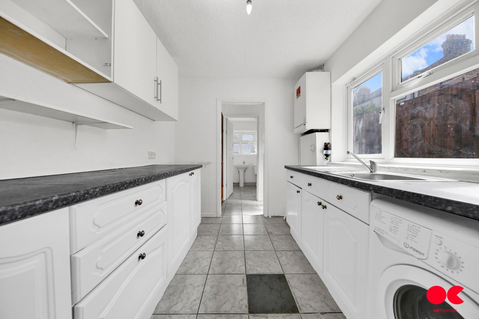2 bed house to rent in Gloucester Road, London  - Property Image 2