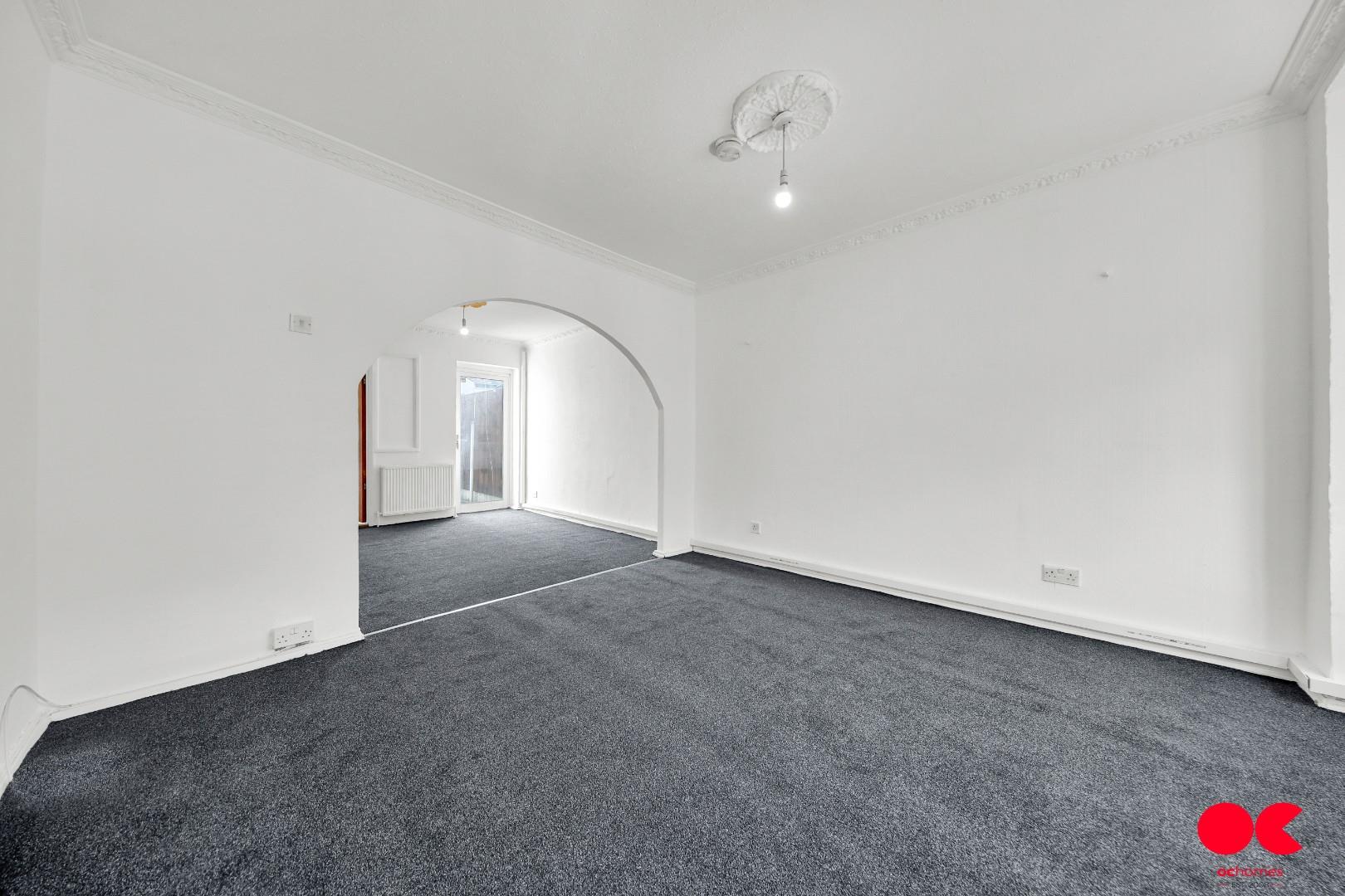 2 bed house to rent in Gloucester Road, London  - Property Image 4