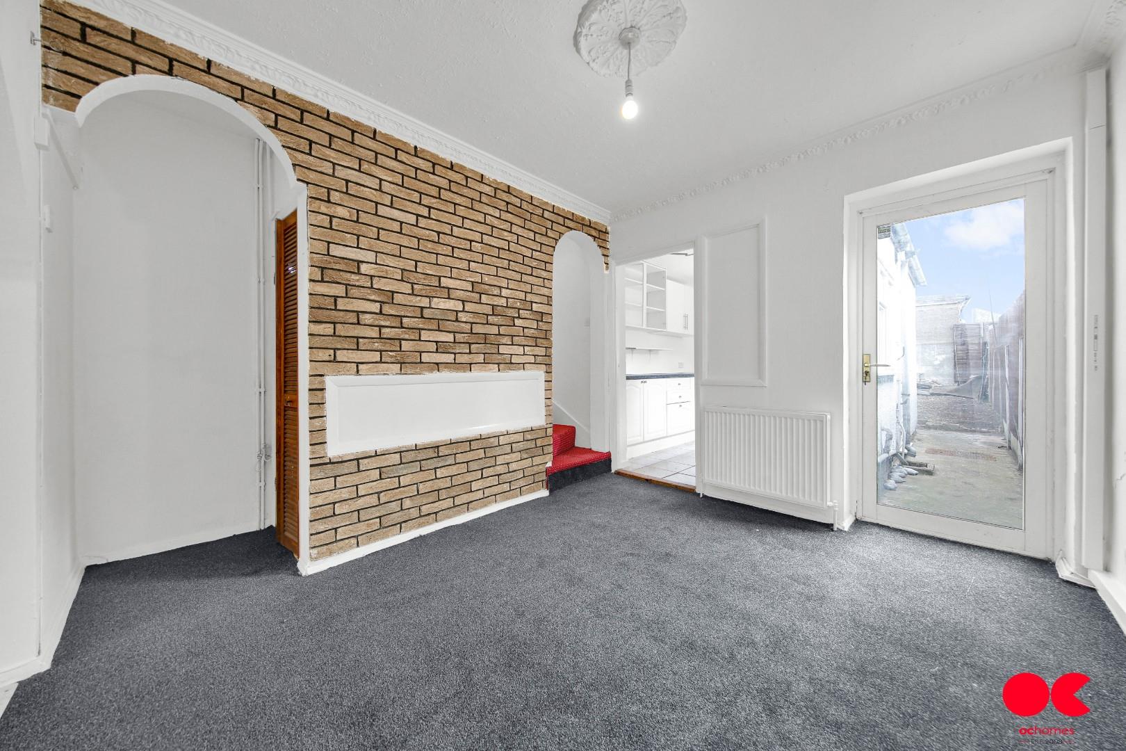 2 bed house to rent in Gloucester Road, London  - Property Image 12