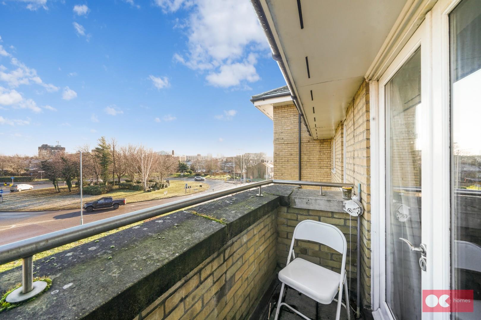 2 bed flat for sale in Hogg Lane, Grays  - Property Image 8