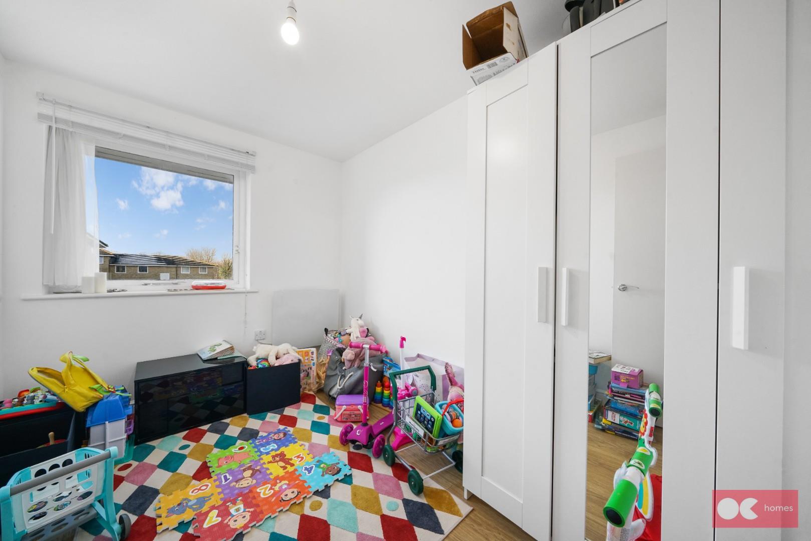 2 bed flat for sale in Hogg Lane, Grays  - Property Image 6