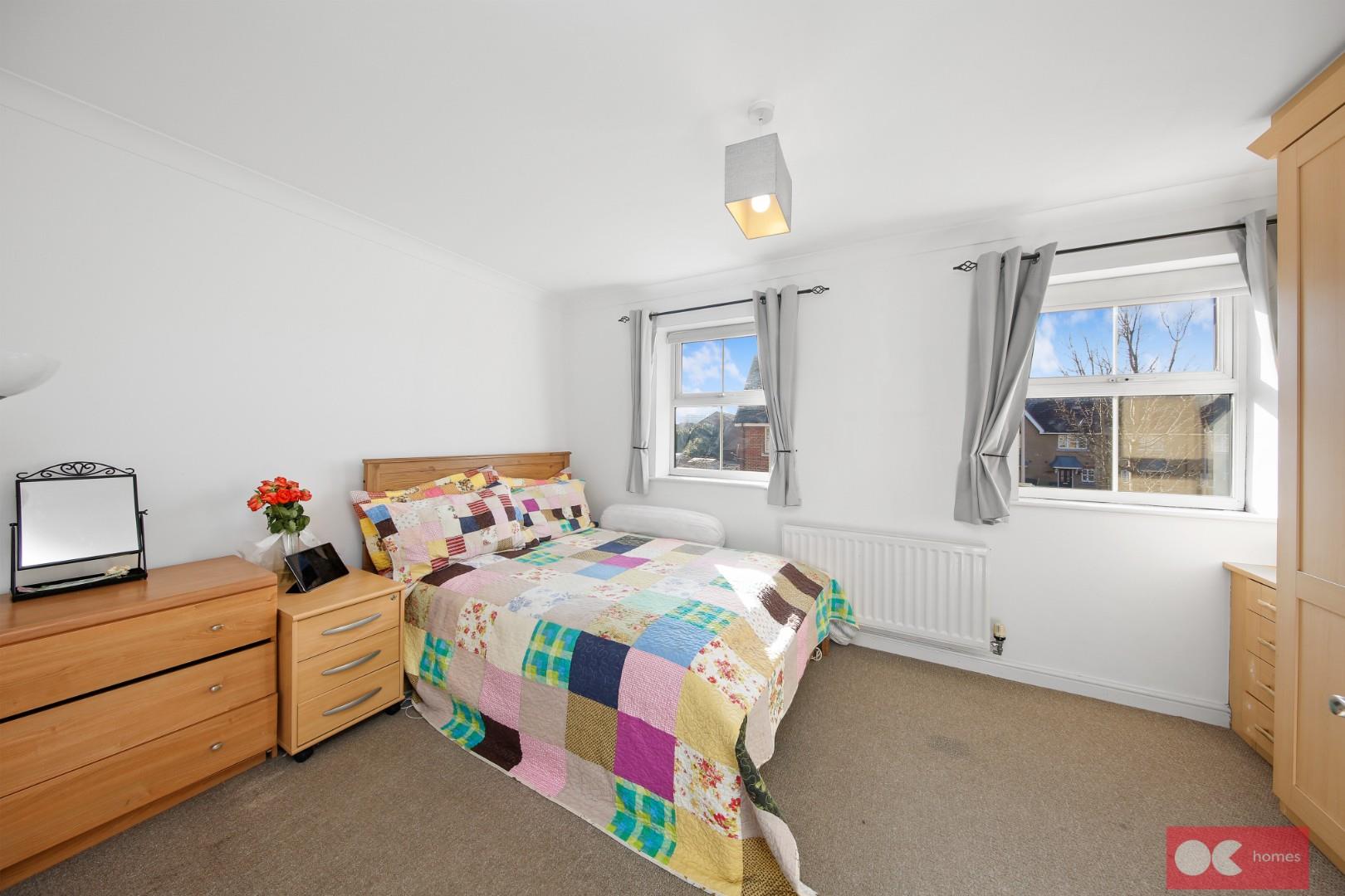 1 bed flat to rent in Piper Way, London  - Property Image 10