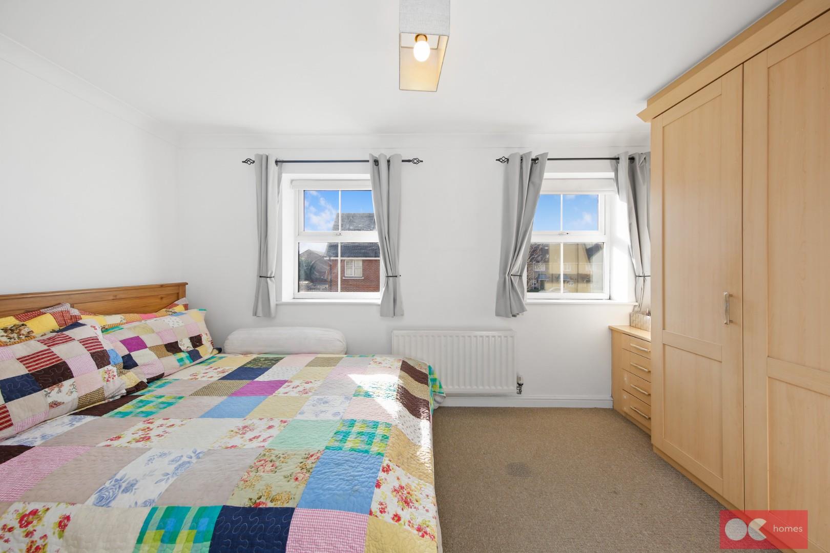 1 bed flat to rent in Piper Way, London  - Property Image 12