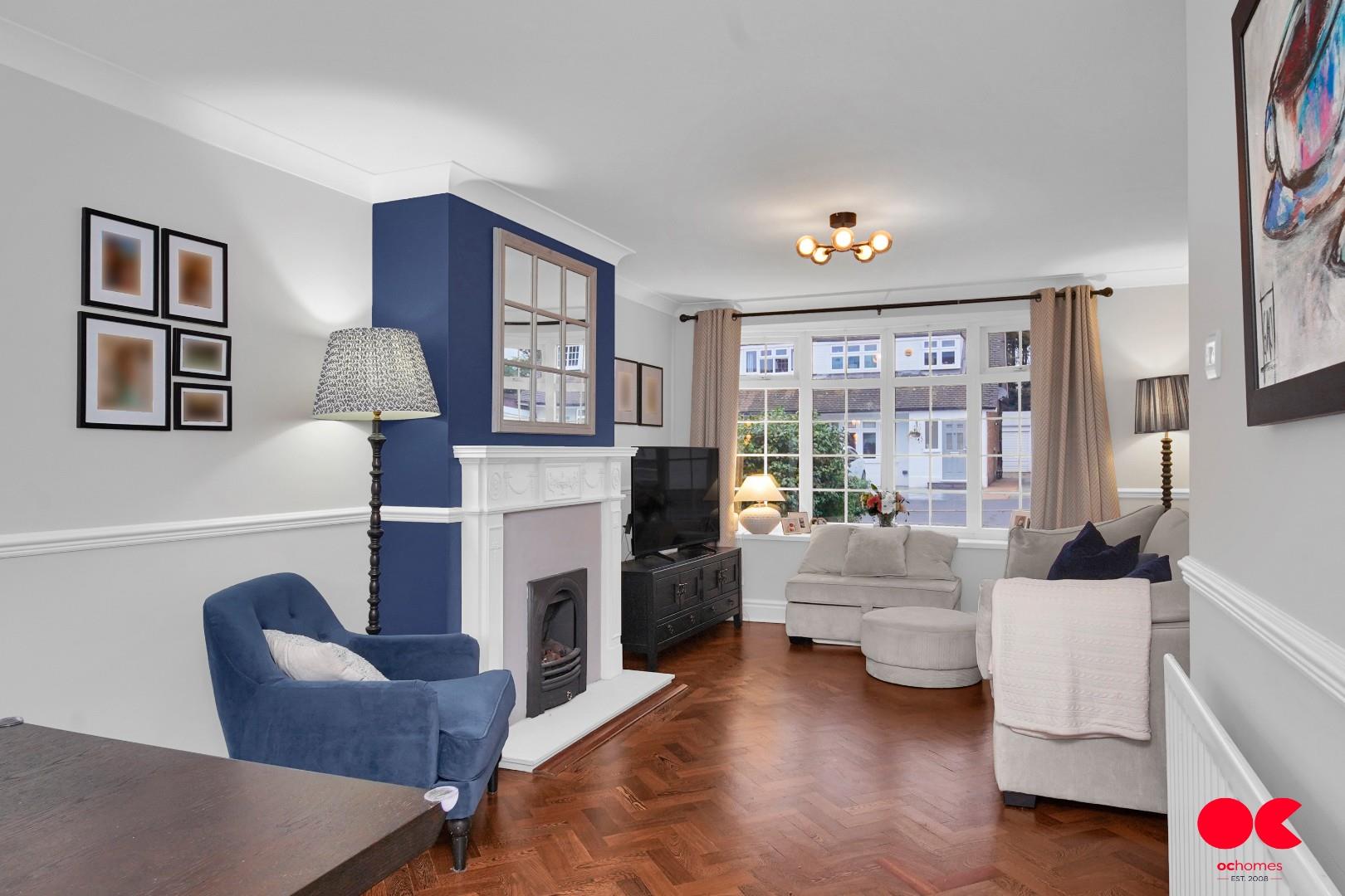 3 bed semi-detached house for sale in Denbigh Close, Hornchurch  - Property Image 16