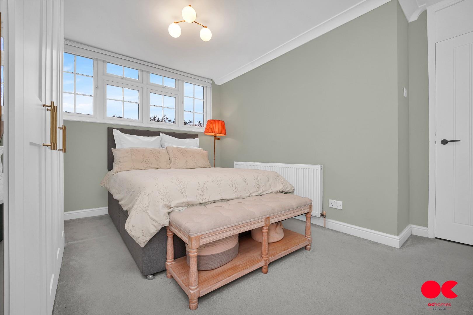 3 bed semi-detached house for sale in Denbigh Close, Hornchurch  - Property Image 19