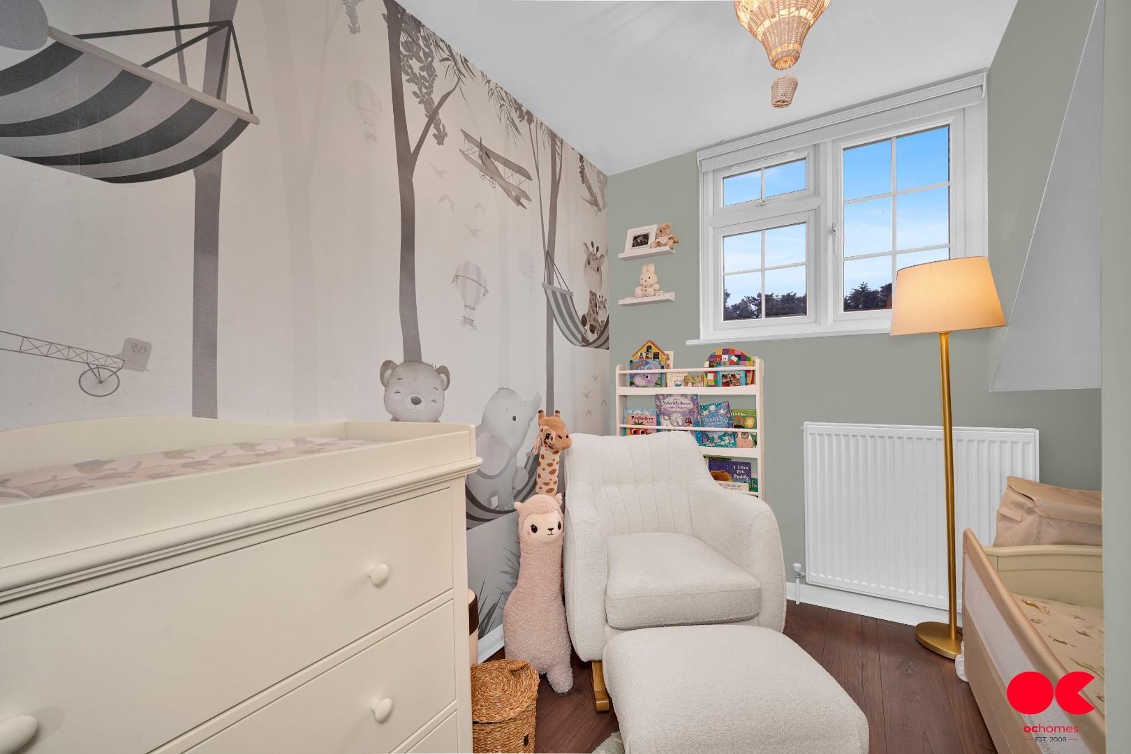 3 bed semi-detached house for sale in Denbigh Close, Hornchurch  - Property Image 6