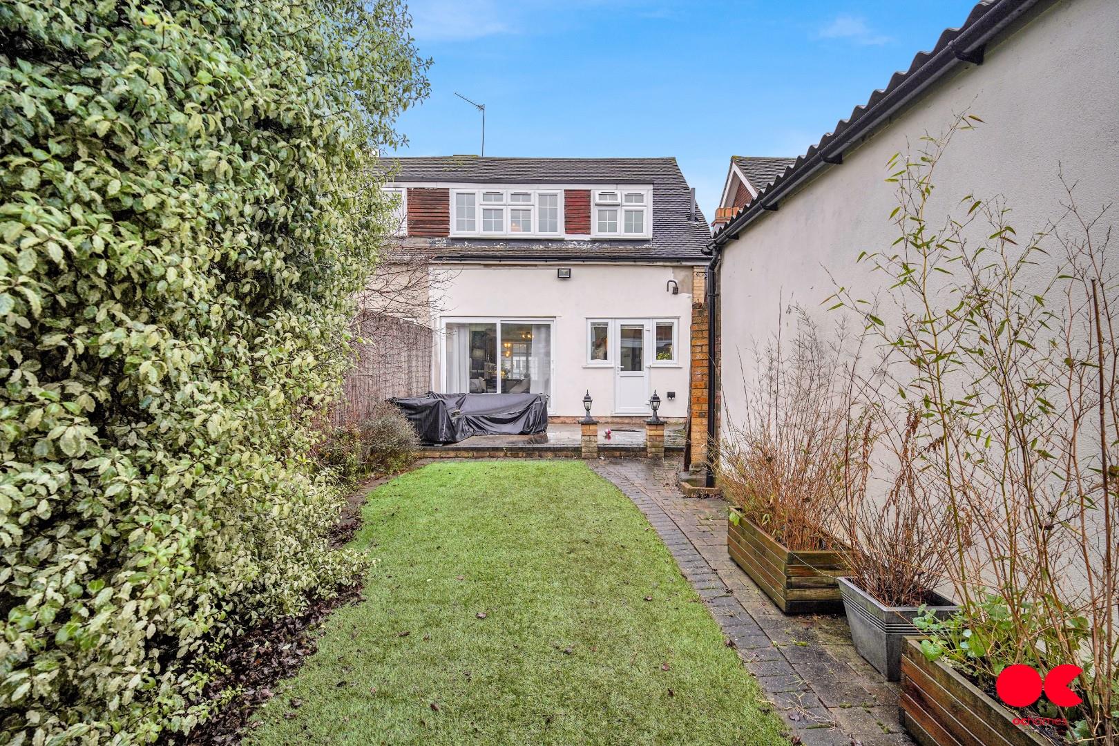 3 bed semi-detached house for sale in Denbigh Close, Hornchurch  - Property Image 33