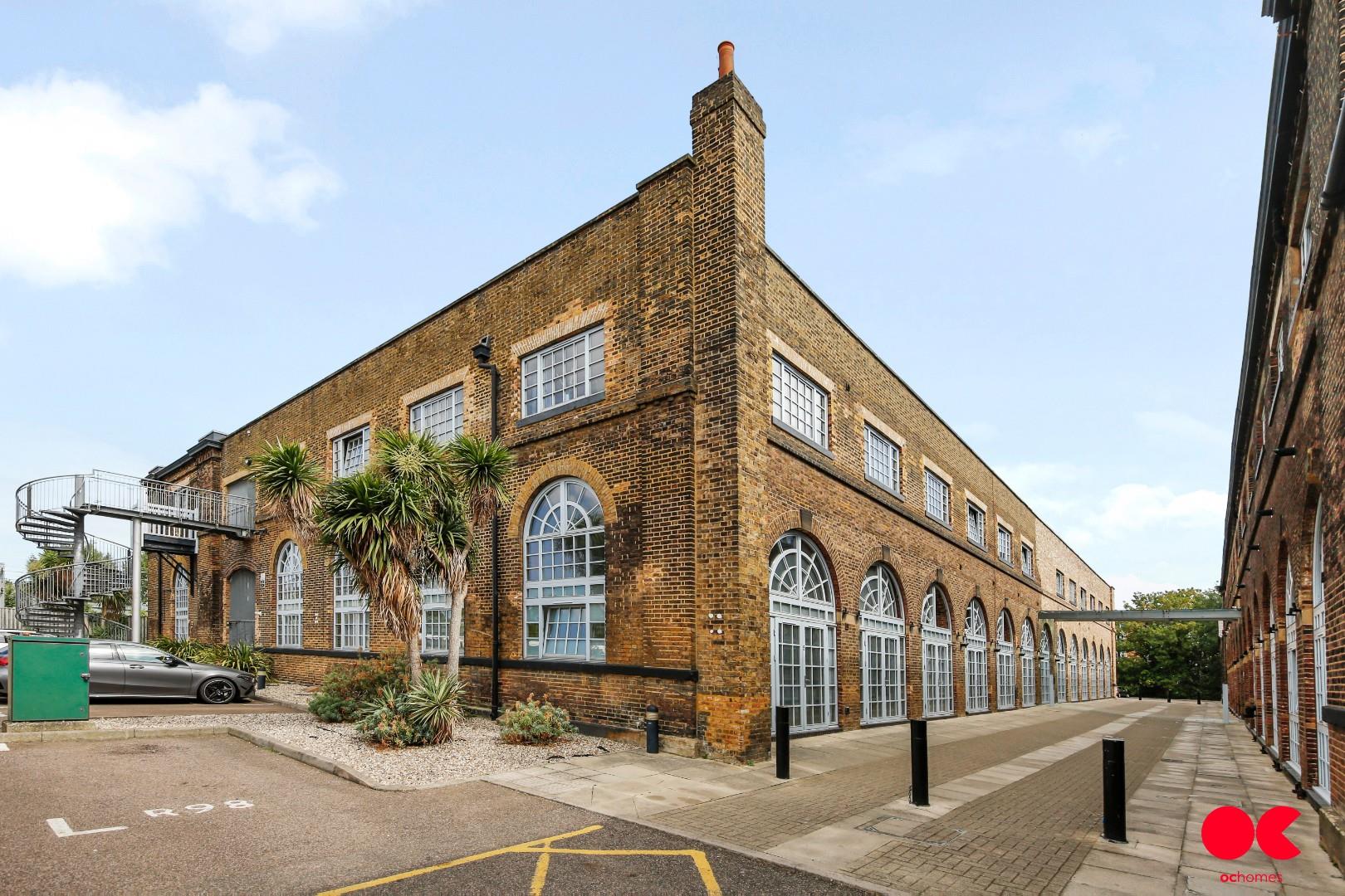 2 bed flat for sale in Kidman Close, Gidea Park  - Property Image 2