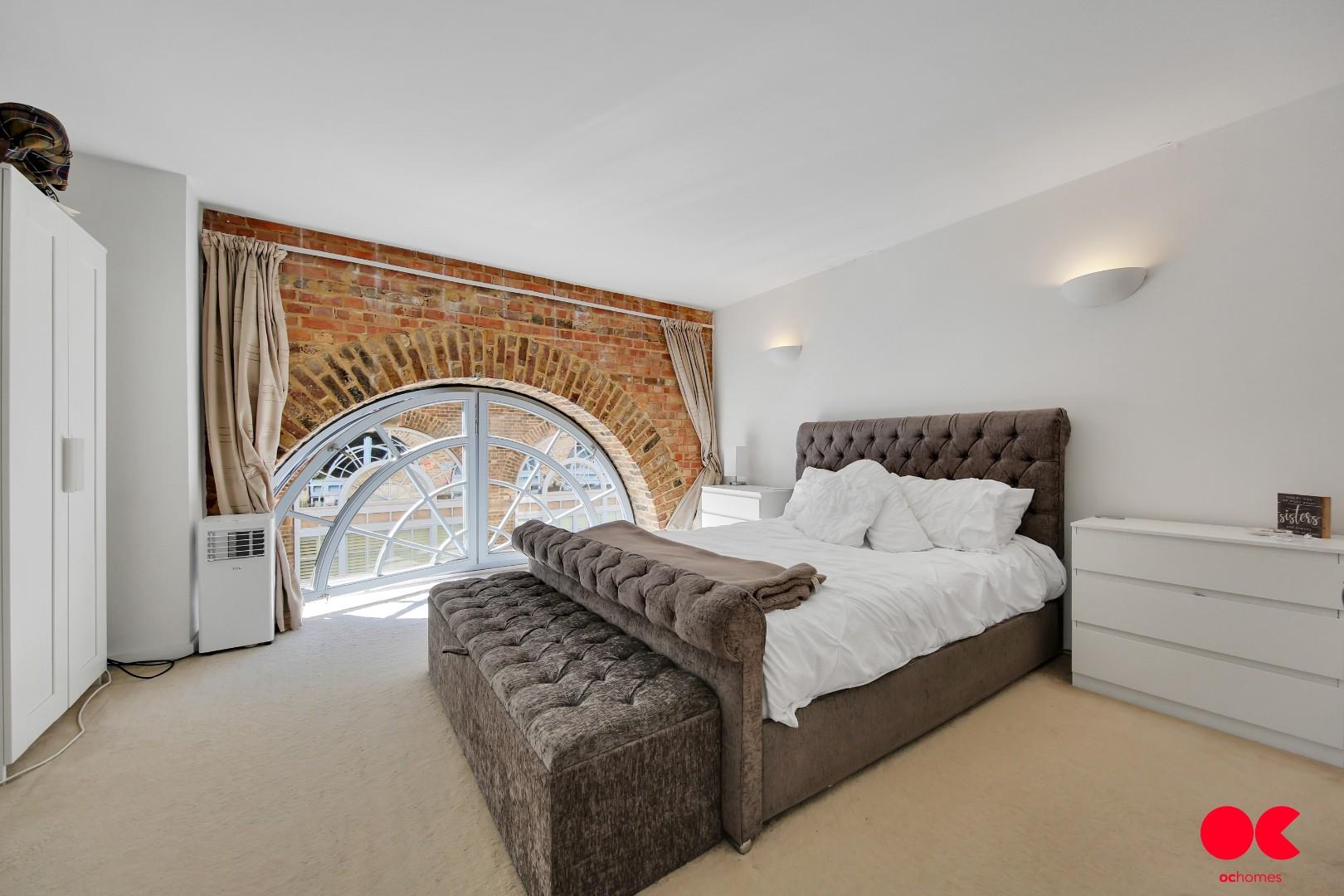 2 bed flat for sale in Kidman Close, Gidea Park  - Property Image 18