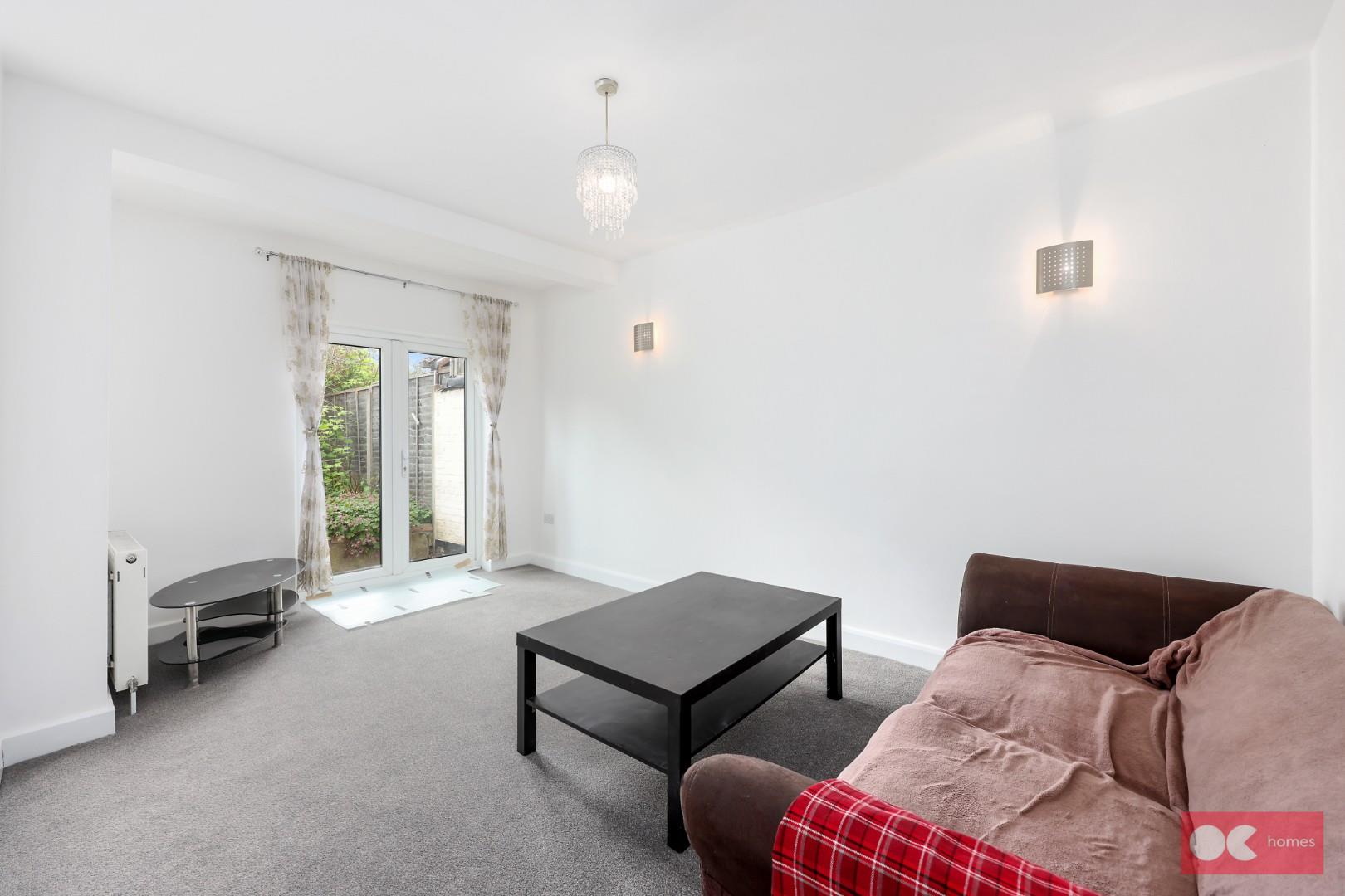 3 bed terraced house for sale in Ruckholt Close, Leyton  - Property Image 7