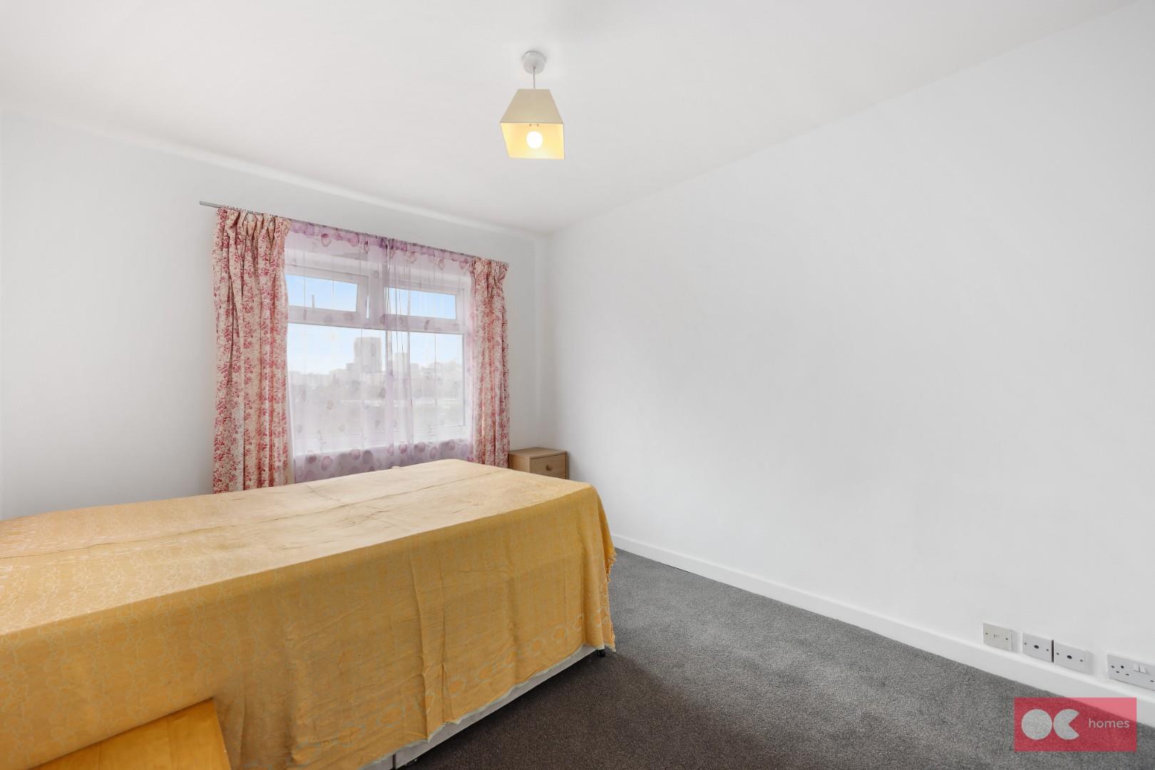 3 bed terraced house for sale in Ruckholt Close, Leyton  - Property Image 8