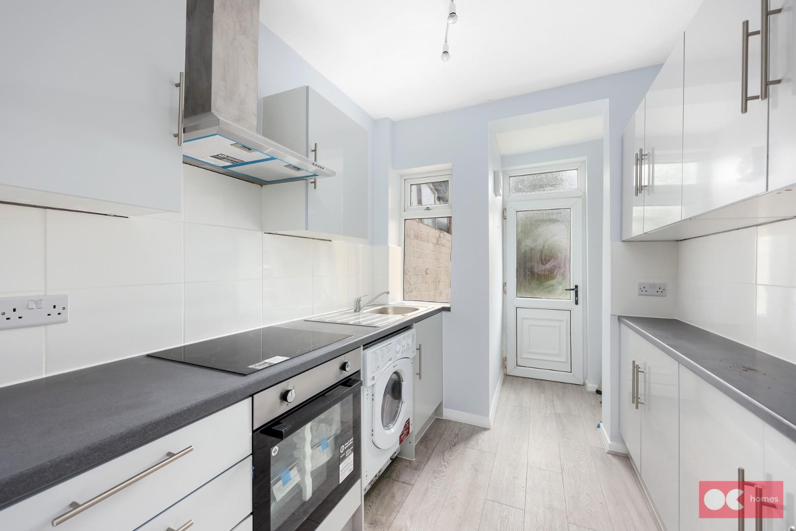 3 bed terraced house for sale in Ruckholt Close, Leyton  - Property Image 2