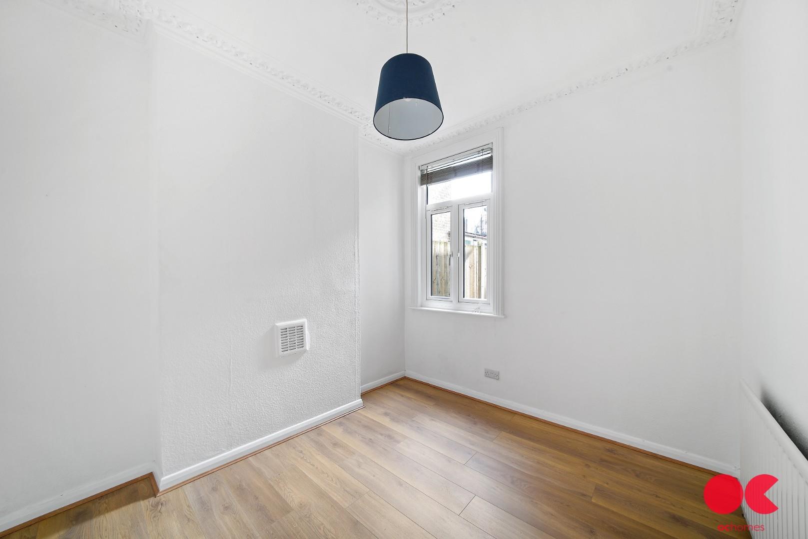 1 bed flat to rent in St. Georges Road, London  - Property Image 13