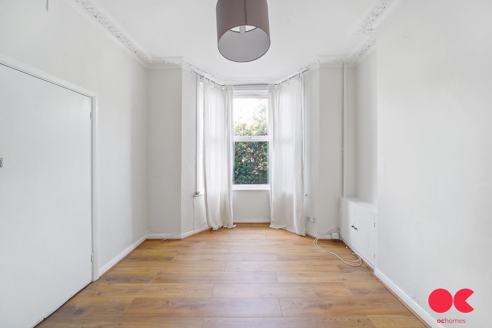 1 bed flat to rent in St. Georges Road, London  - Property Image 2