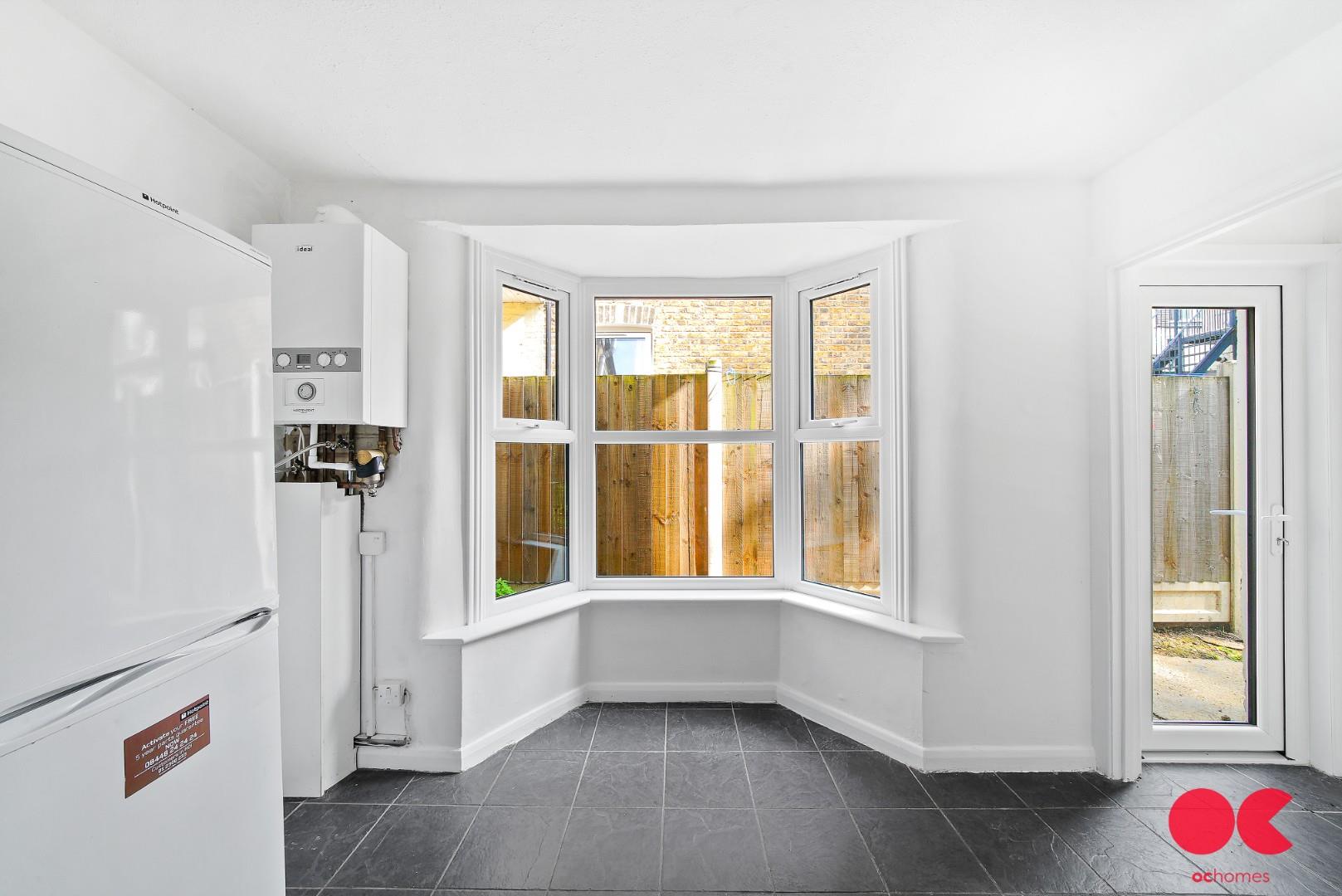 1 bed flat to rent in St. Georges Road, London  - Property Image 11