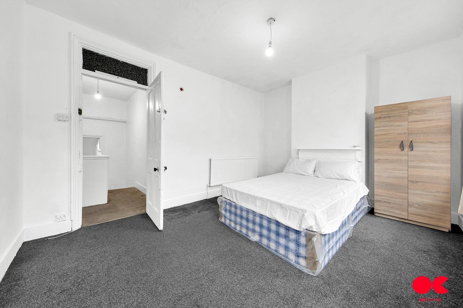 3 bed terraced house to rent in Frith Road, Leytonstone  - Property Image 14