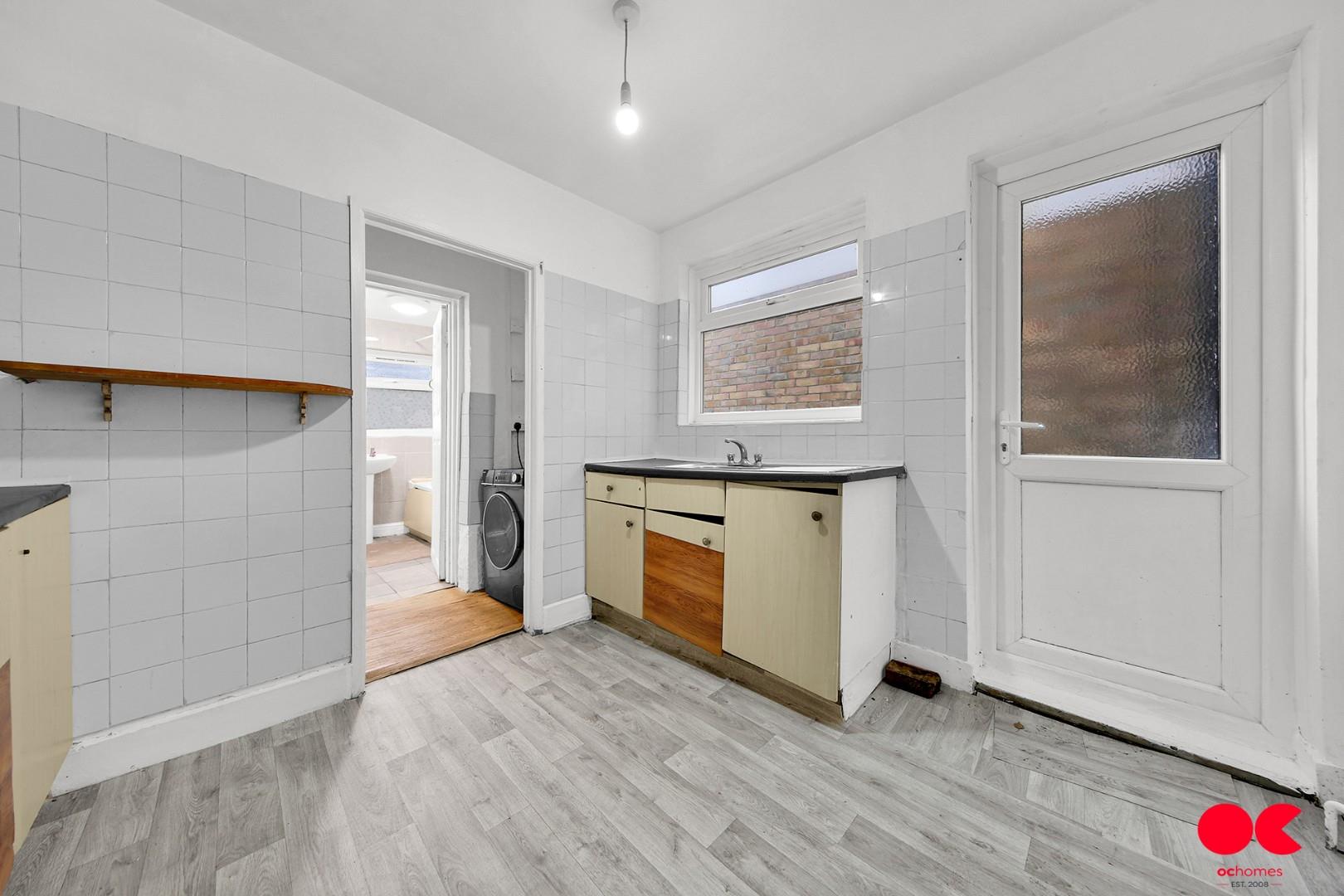 3 bed terraced house to rent in Frith Road, Leytonstone  - Property Image 11