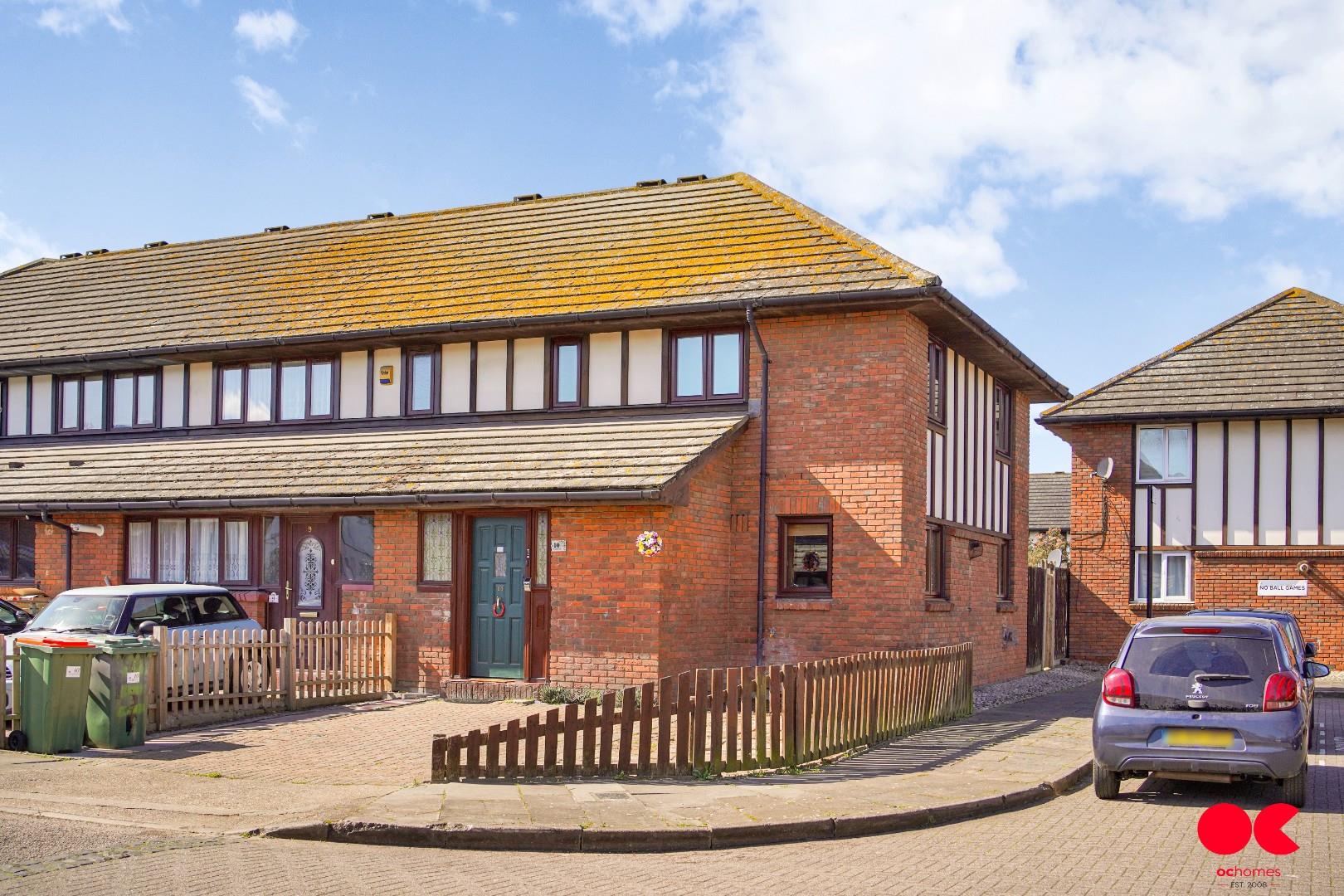 3 bed end of terrace house for sale in Devalls Close, Docklands  - Property Image 1