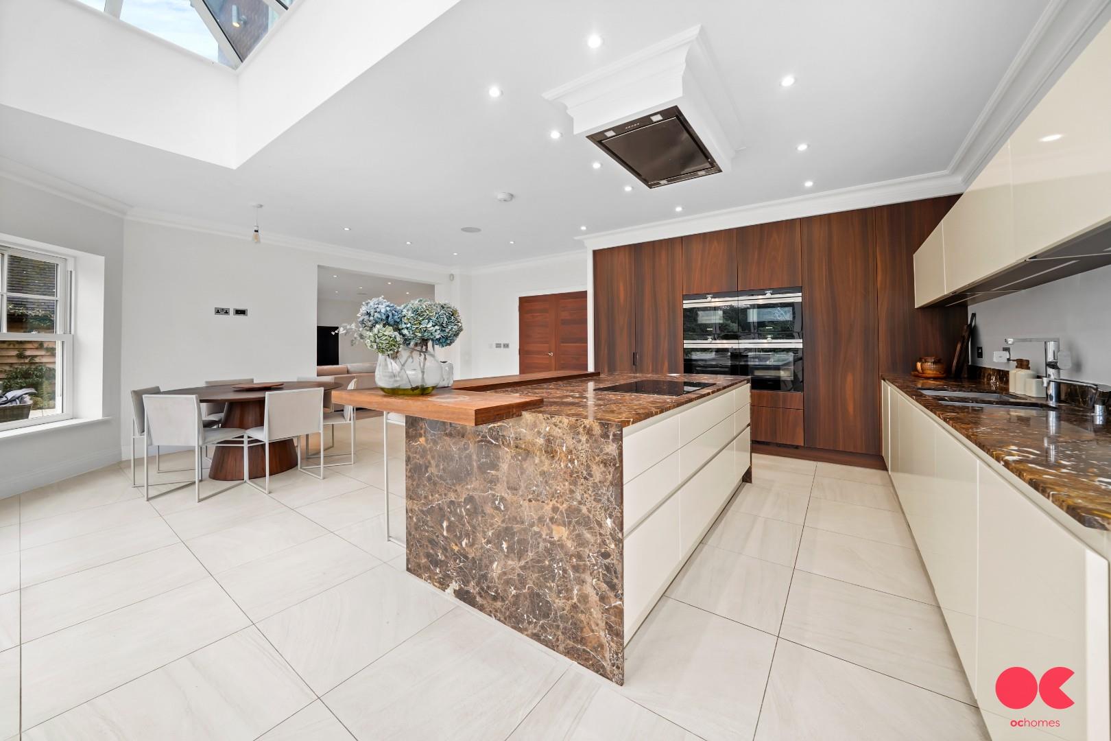 6 bed detached house for sale in Parkstone Avenue, Emerson Park, Hornchurch  - Property Image 3