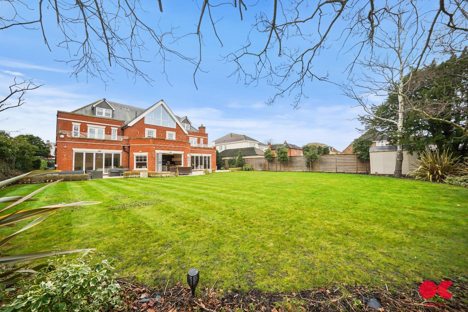 6 bed detached house for sale in Parkstone Avenue, Emerson Park, Hornchurch  - Property Image 42