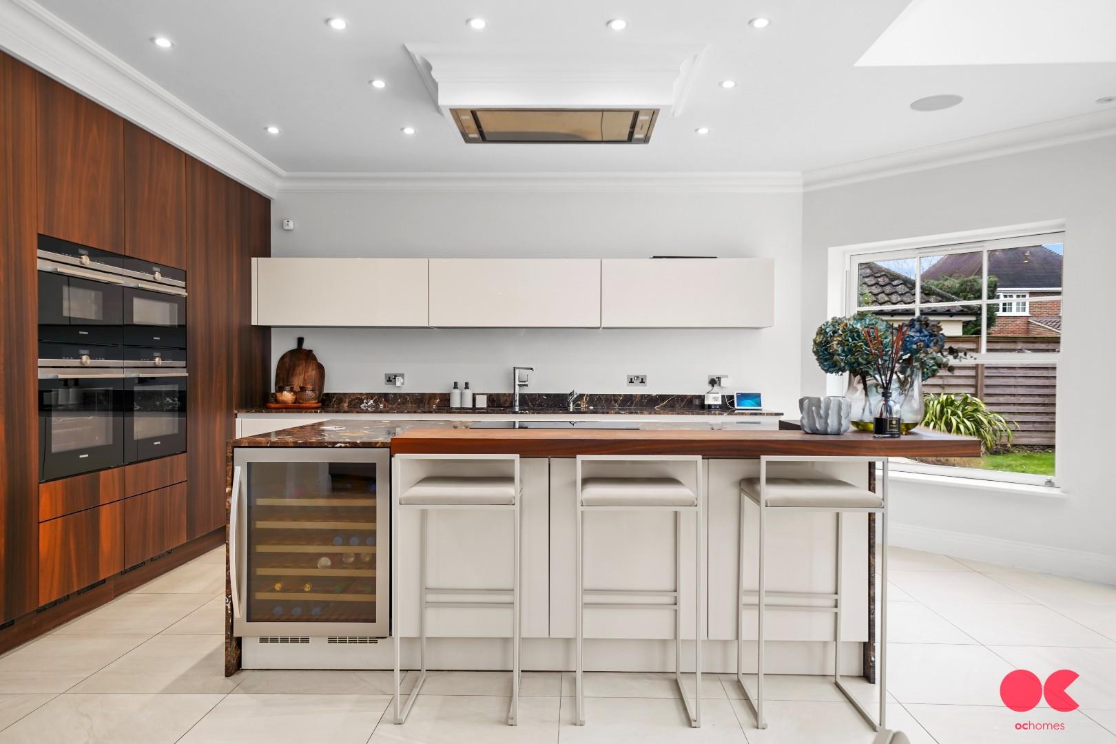 6 bed detached house for sale in Parkstone Avenue, Emerson Park, Hornchurch  - Property Image 20