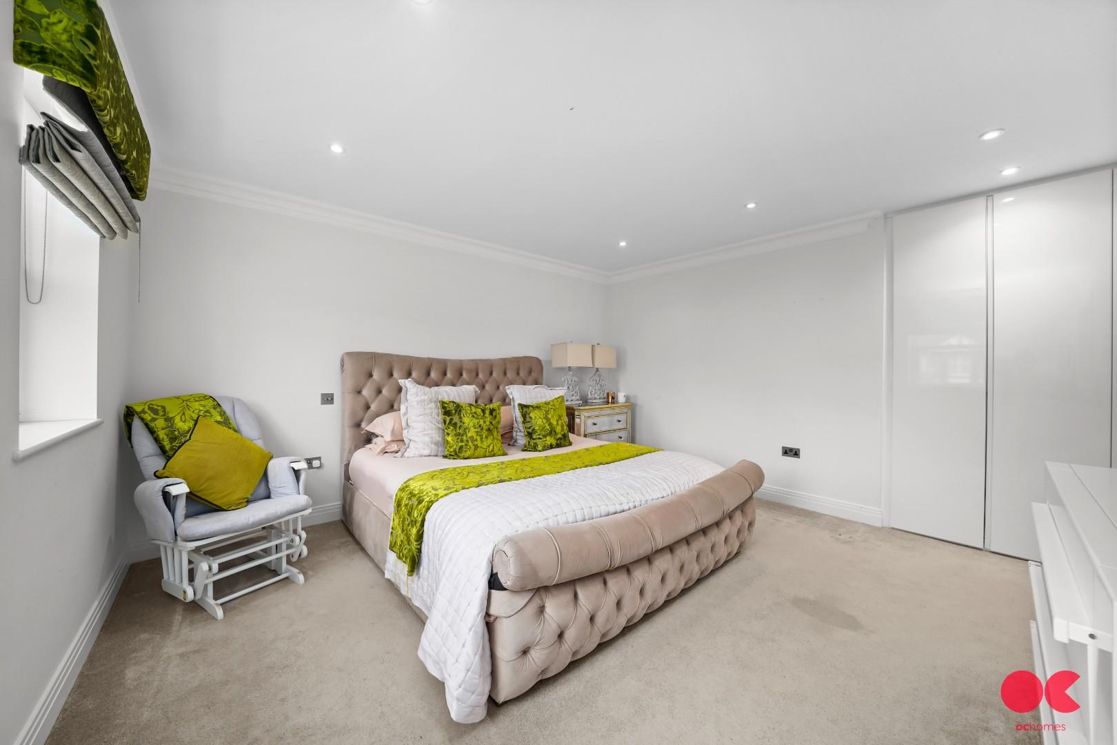 6 bed detached house for sale in Parkstone Avenue, Emerson Park, Hornchurch  - Property Image 51