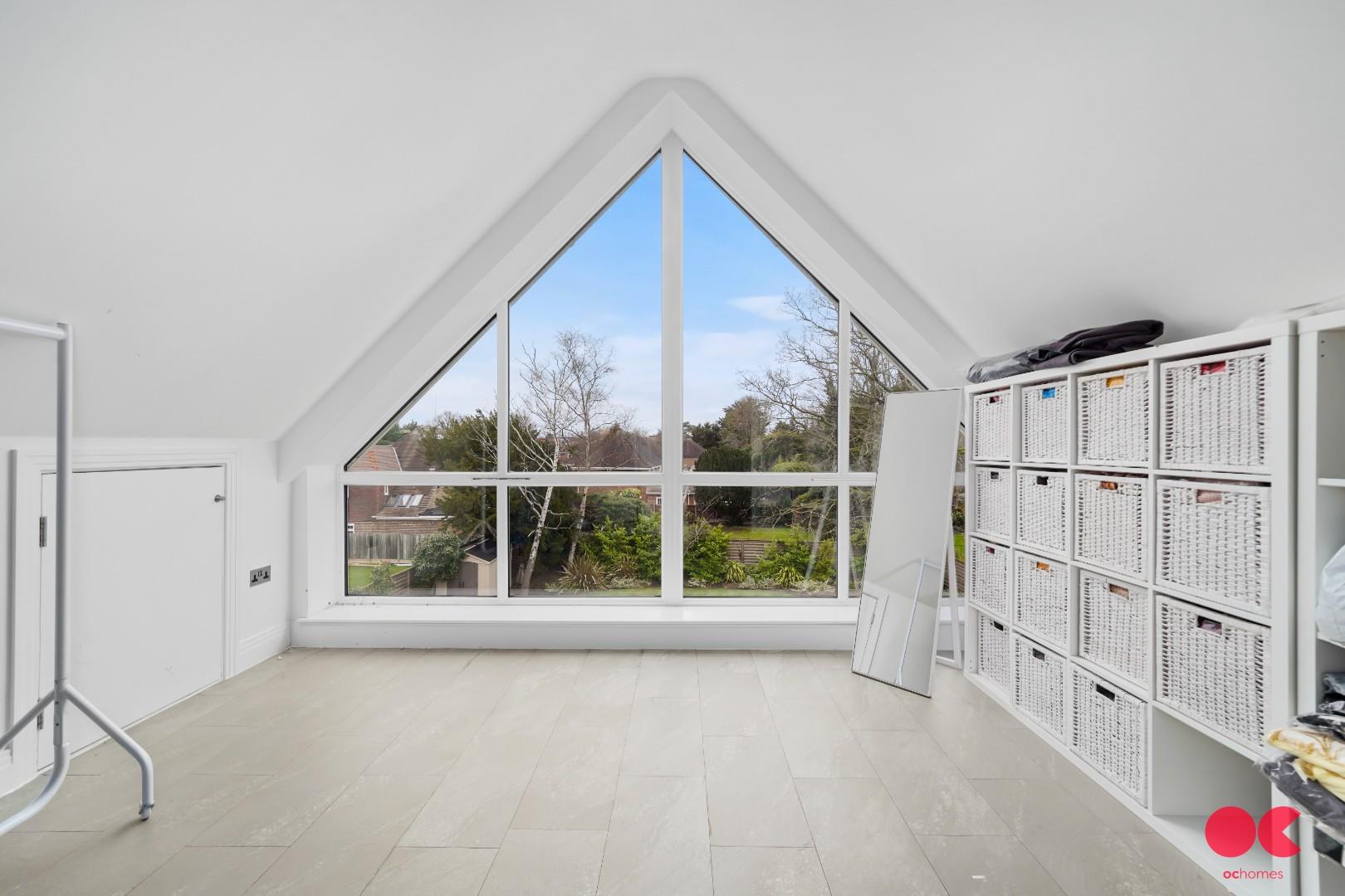 6 bed detached house for sale in Parkstone Avenue, Emerson Park, Hornchurch  - Property Image 54