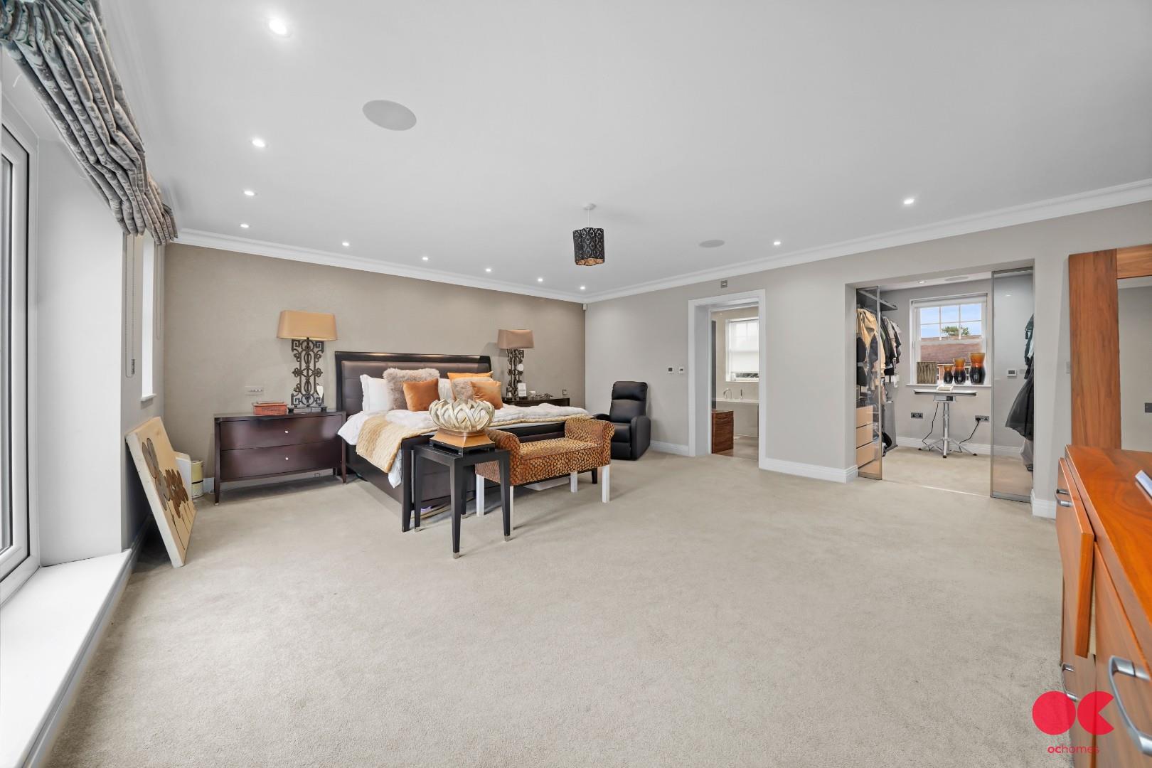 6 bed detached house for sale in Parkstone Avenue, Emerson Park, Hornchurch  - Property Image 45