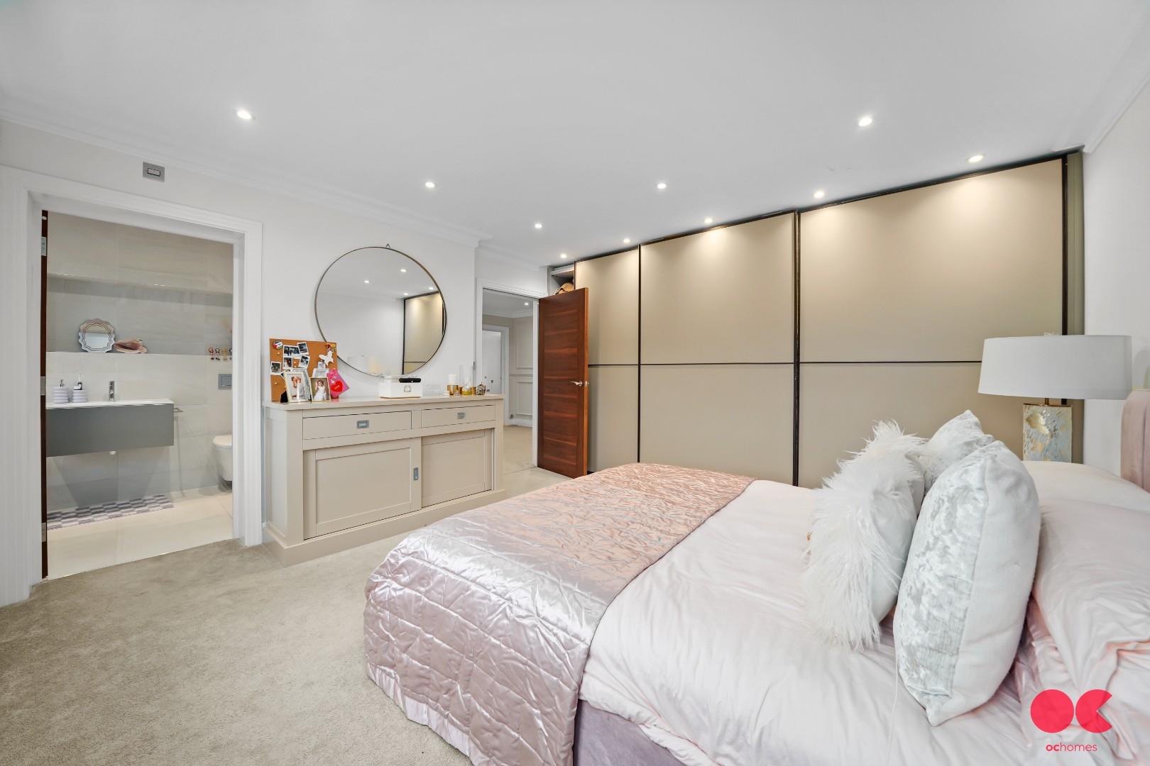 6 bed detached house for sale in Parkstone Avenue, Emerson Park, Hornchurch  - Property Image 44