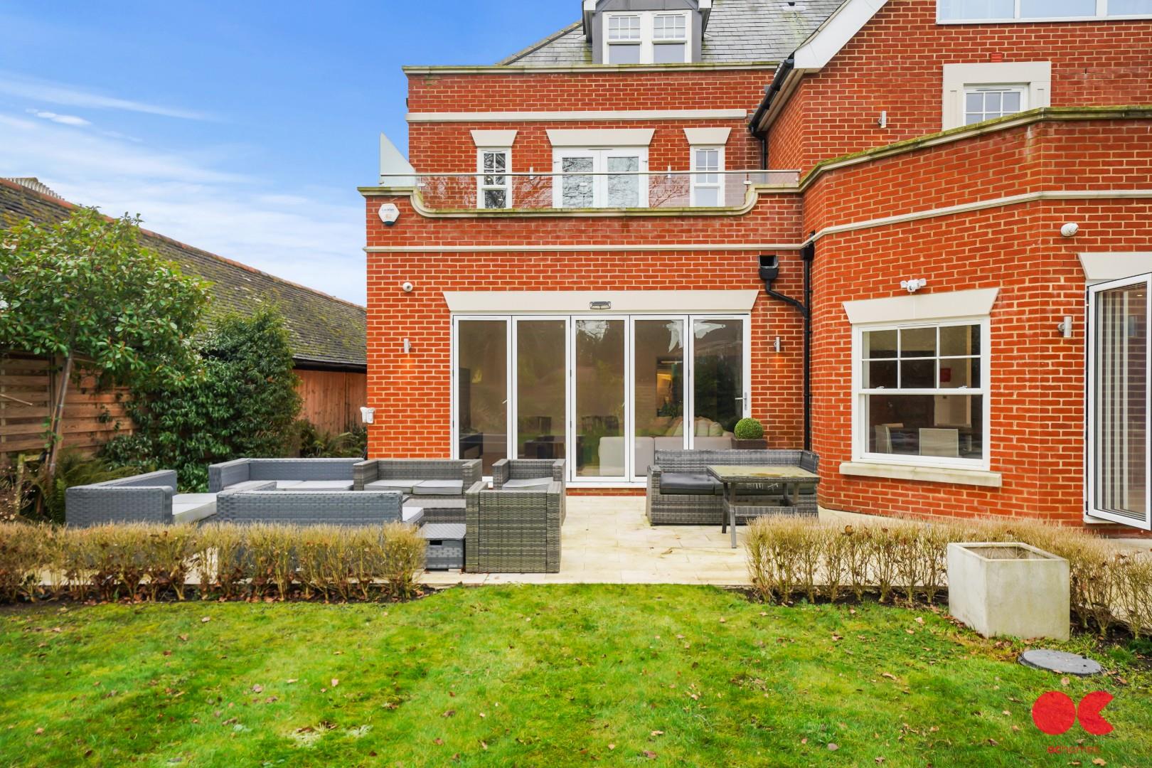 6 bed detached house for sale in Parkstone Avenue, Emerson Park, Hornchurch  - Property Image 40