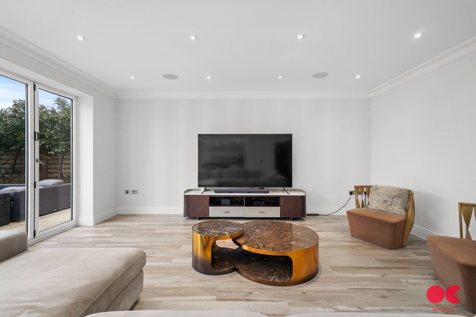 6 bed detached house for sale in Parkstone Avenue, Emerson Park, Hornchurch  - Property Image 25