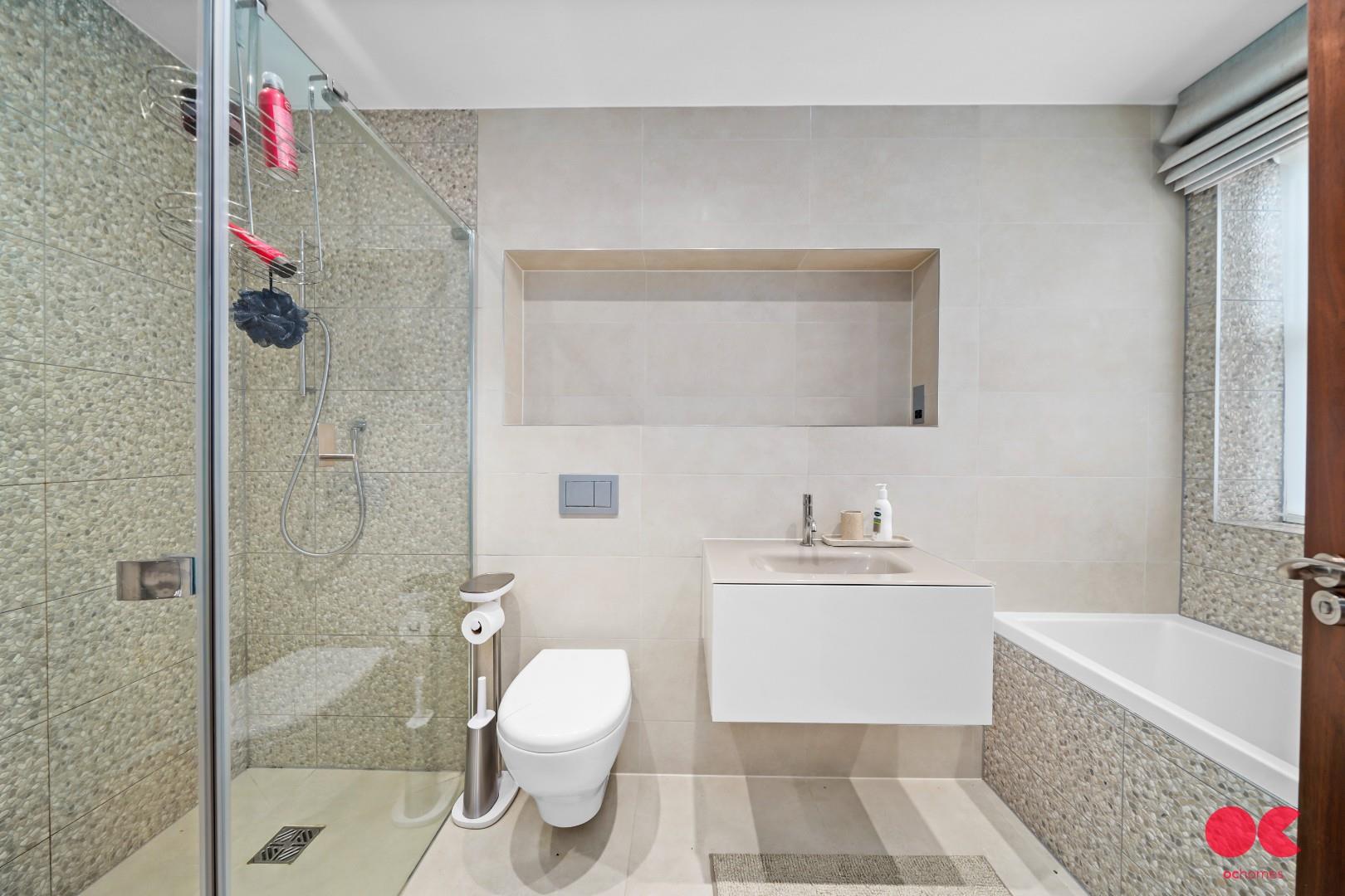 6 bed detached house for sale in Parkstone Avenue, Emerson Park, Hornchurch  - Property Image 53