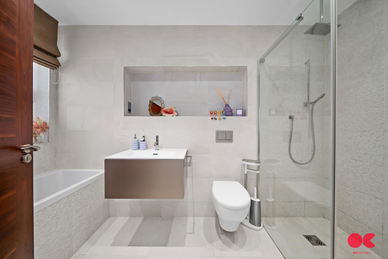 6 bed detached house for sale in Parkstone Avenue, Emerson Park, Hornchurch  - Property Image 26