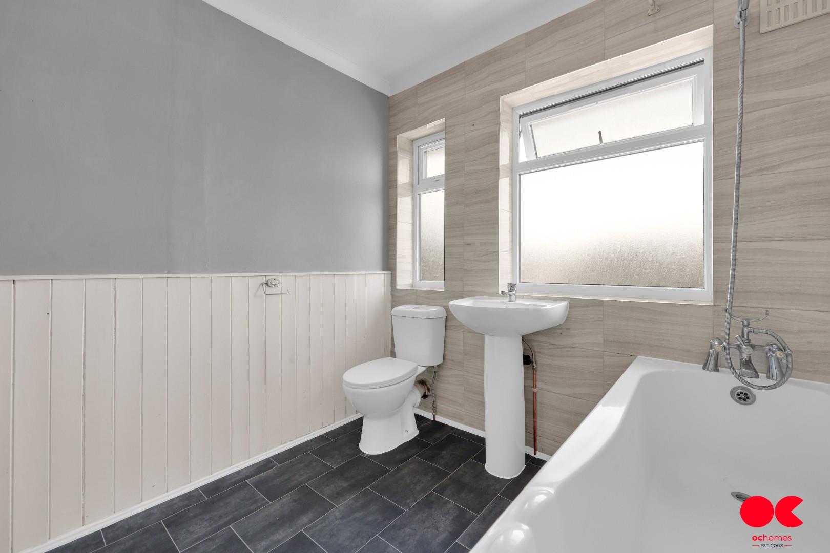 3 bed terraced house to rent in Barley Lane, Ilford  - Property Image 32
