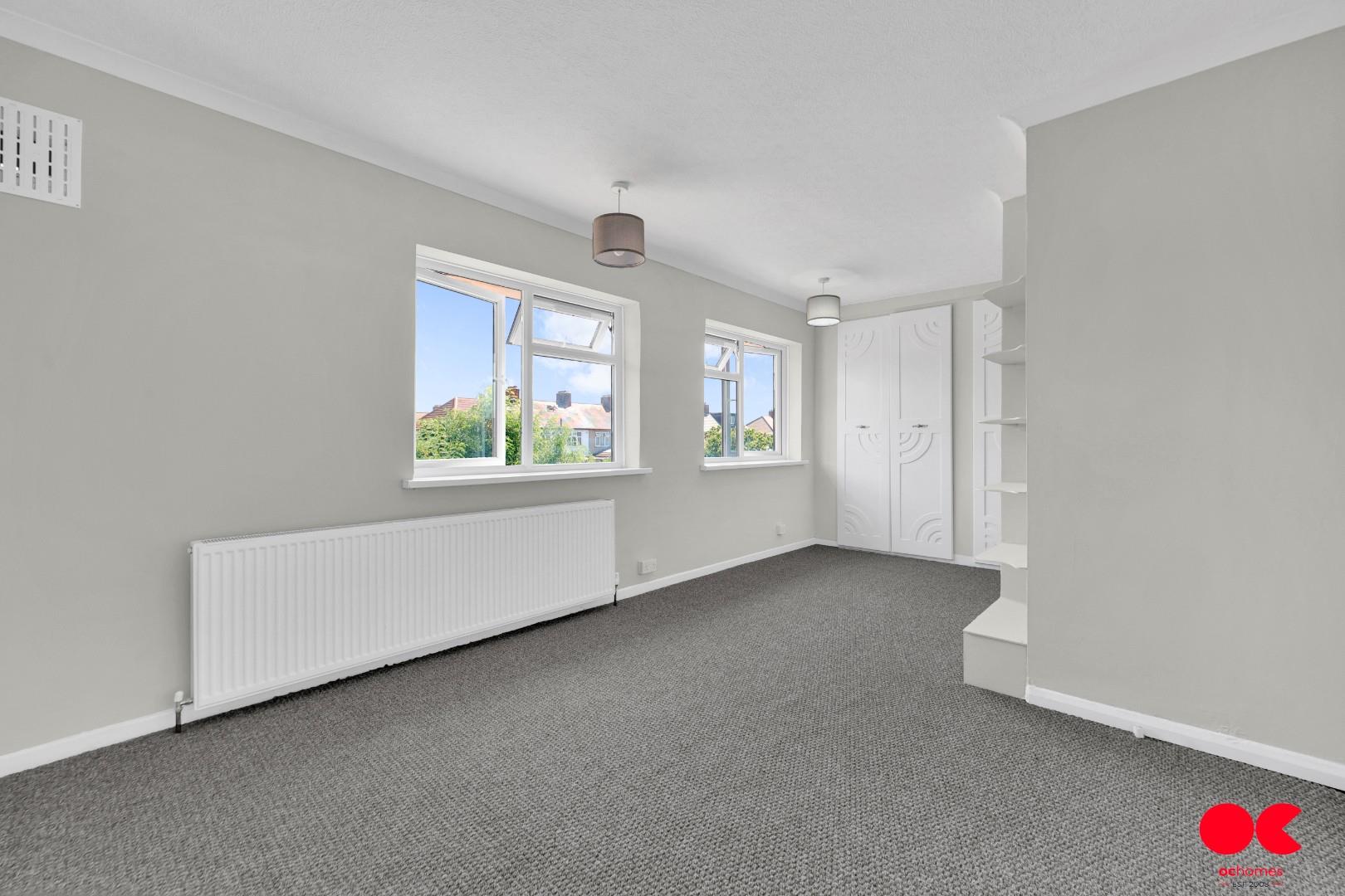 3 bed terraced house to rent in Barley Lane, Ilford  - Property Image 30
