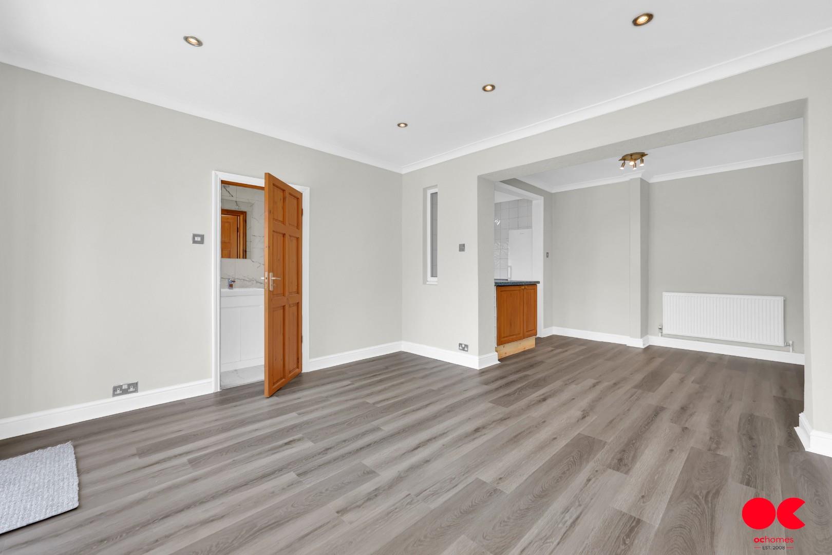 3 bed terraced house to rent in Barley Lane, Ilford  - Property Image 15