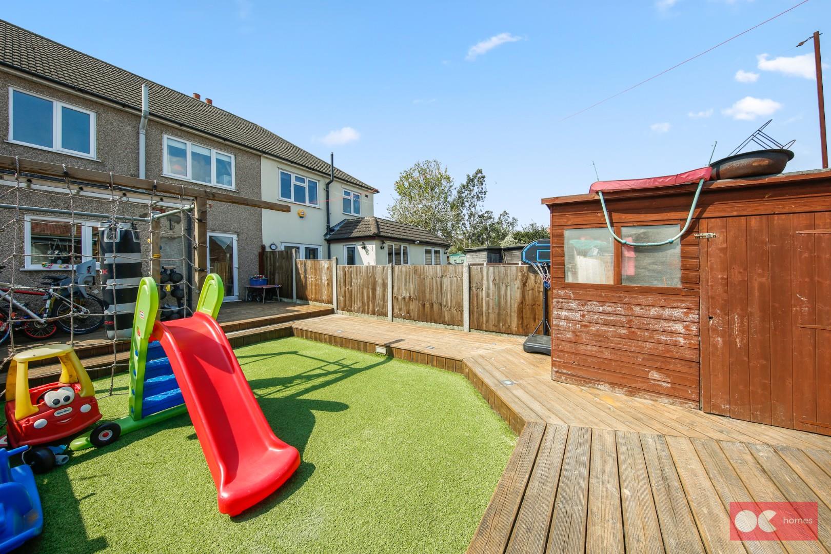 3 bed terraced house for sale in Woodside Close, Rainham  - Property Image 25
