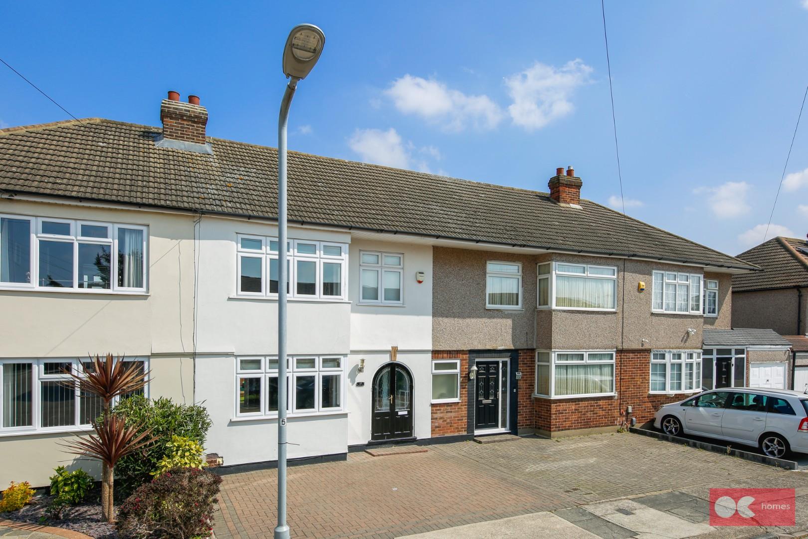 3 bed terraced house for sale in Woodside Close, Rainham  - Property Image 21