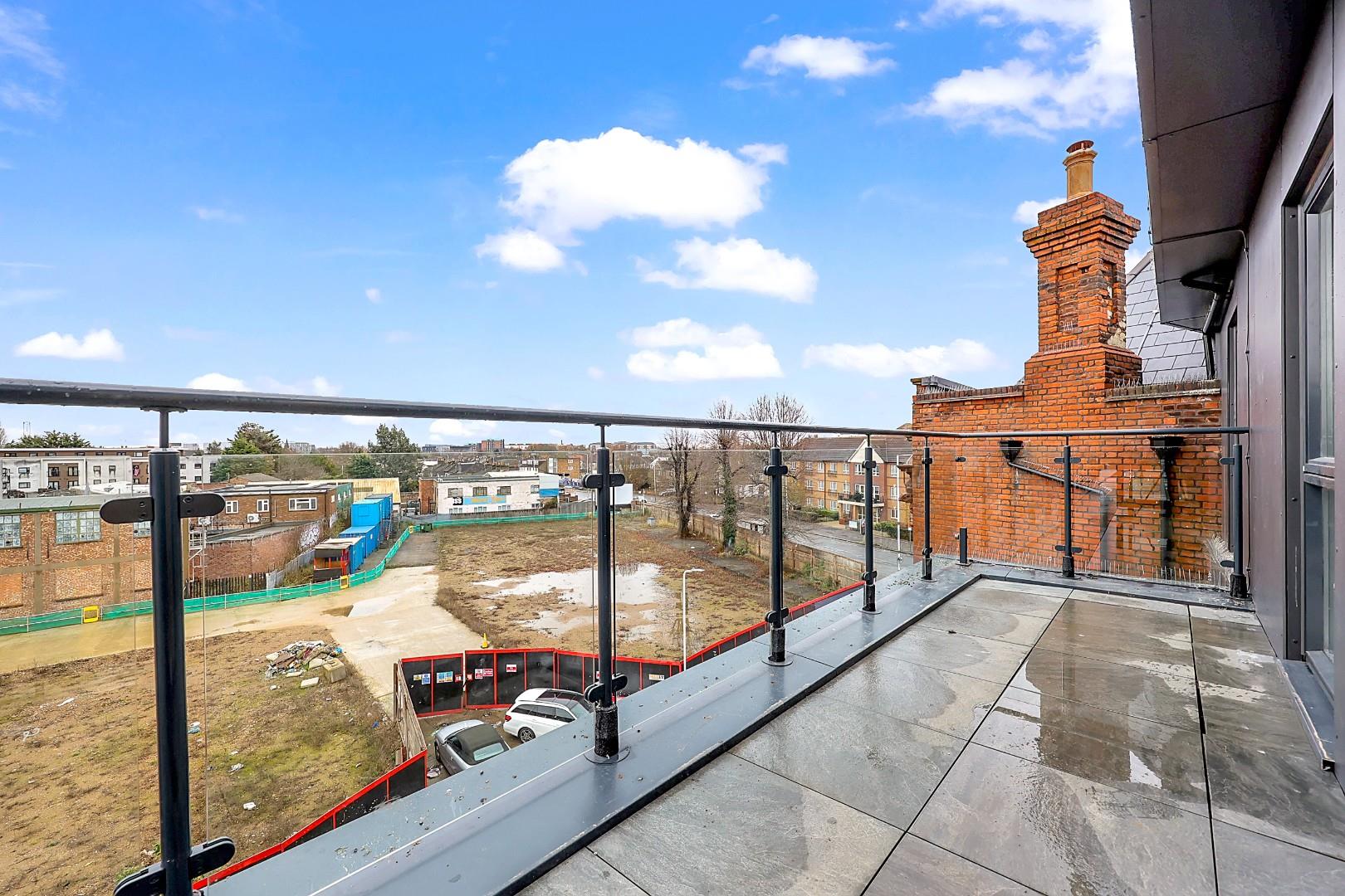 1 bed flat to rent in Spring Gardens, Romford  - Property Image 5