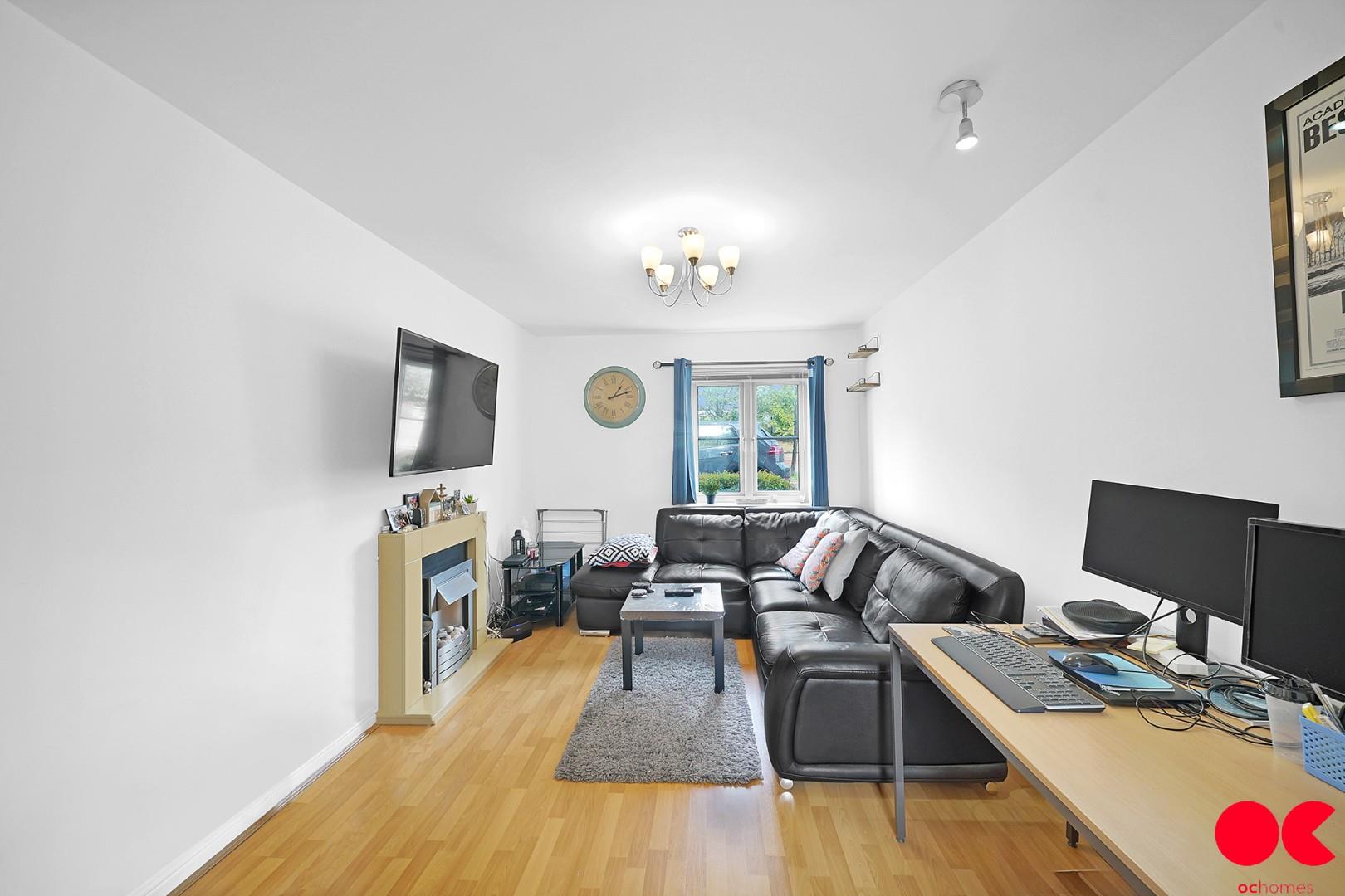2 bed flat to rent in Coniston Avenue, Purfleet-On-Thames  - Property Image 9