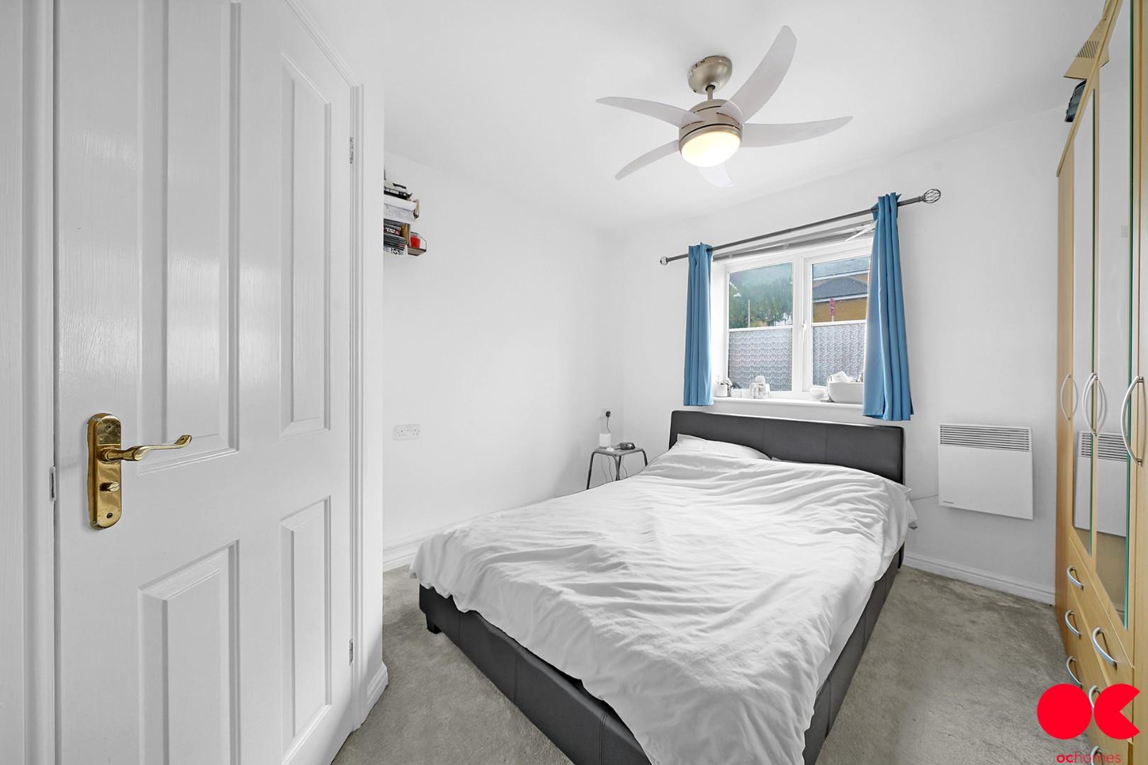 2 bed flat to rent in Coniston Avenue, Purfleet-On-Thames  - Property Image 5