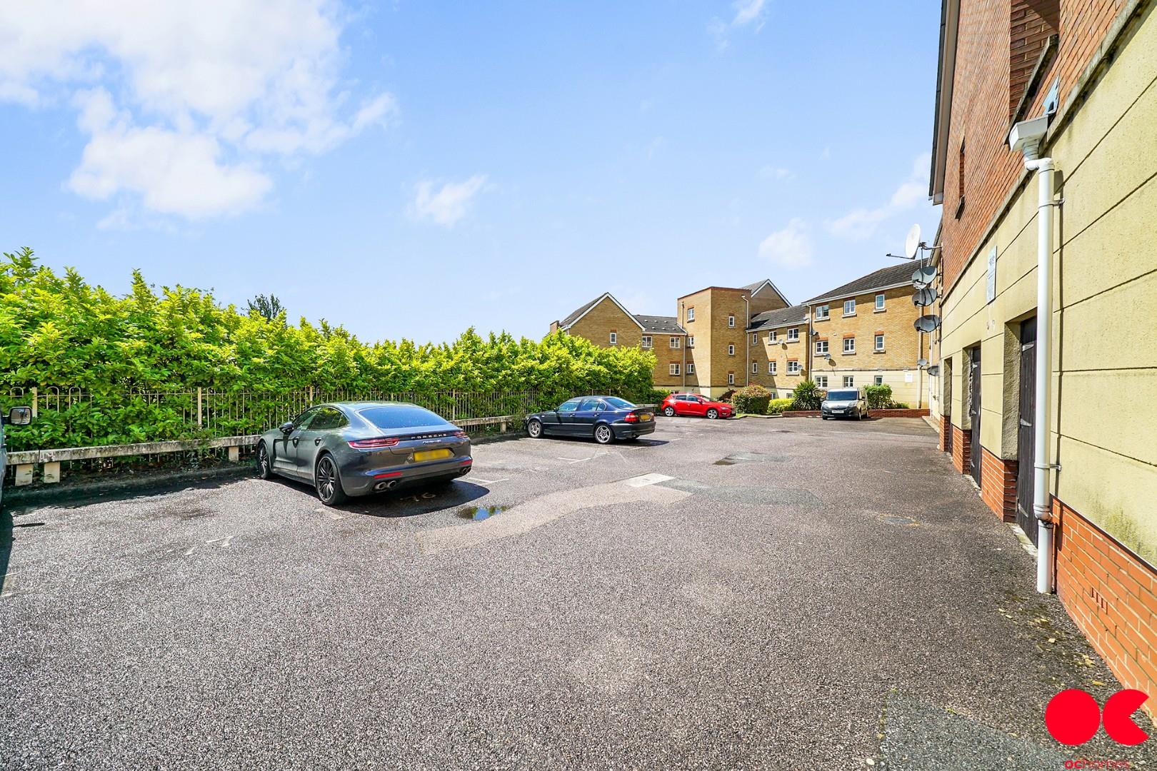 2 bed flat to rent in Coniston Avenue, Purfleet-On-Thames  - Property Image 8
