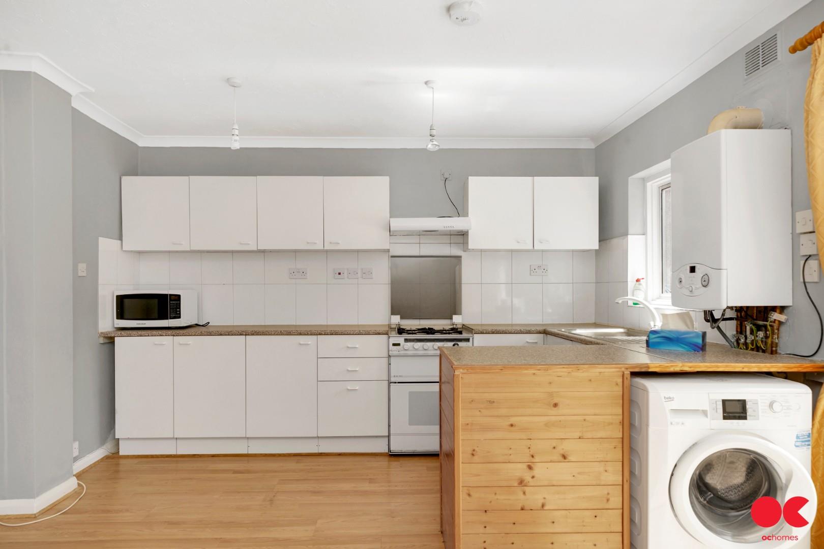 1 bed flat to rent in Valentines Road, Ilford  - Property Image 9