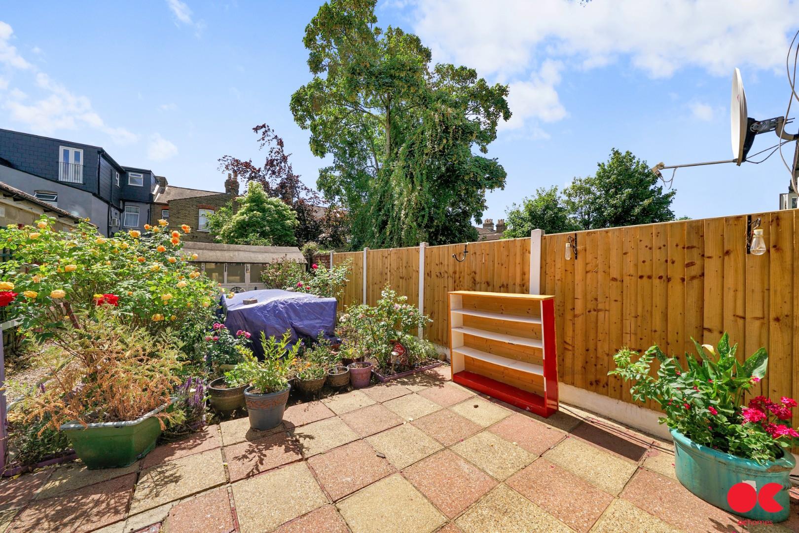 1 bed flat to rent in Valentines Road, Ilford  - Property Image 5