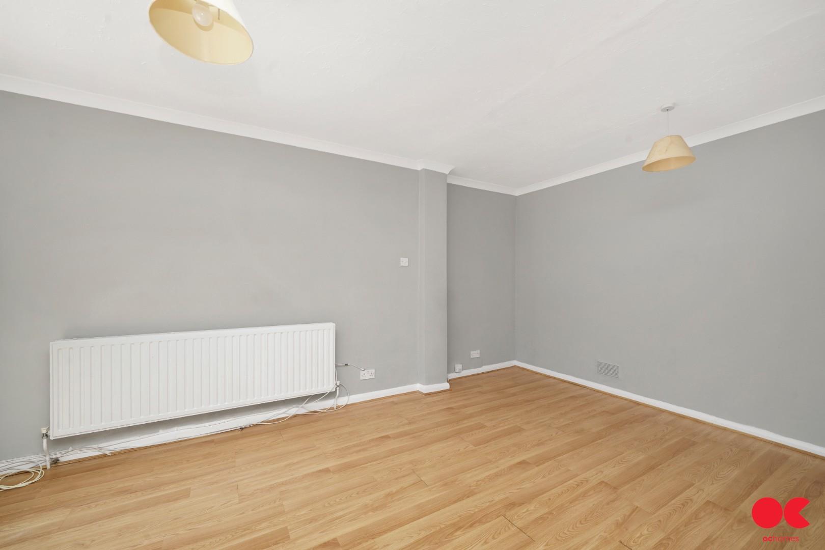 1 bed flat to rent in Valentines Road, Ilford  - Property Image 13