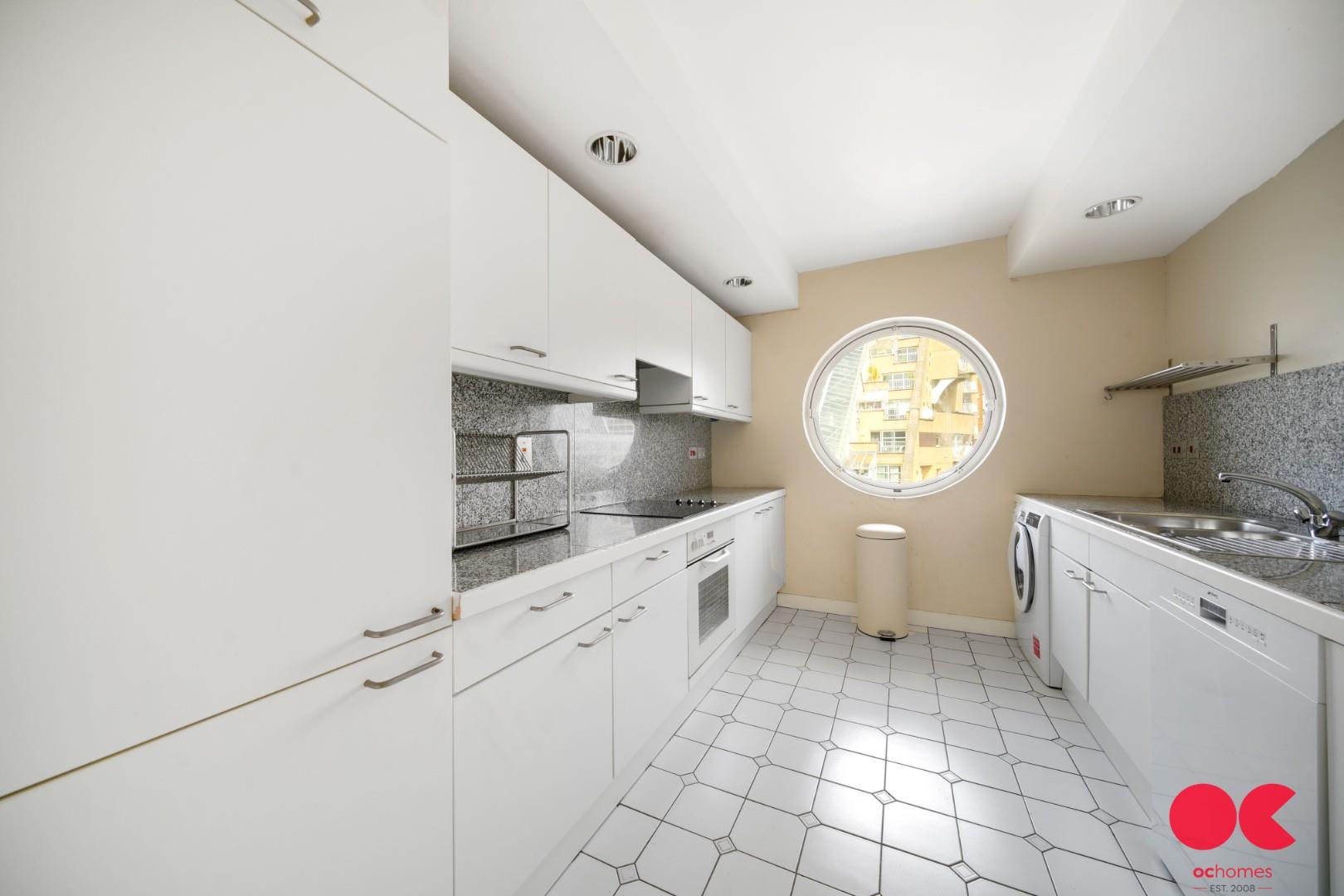 2 bed flat to rent in Cuba Street, Canary Wharf  - Property Image 8