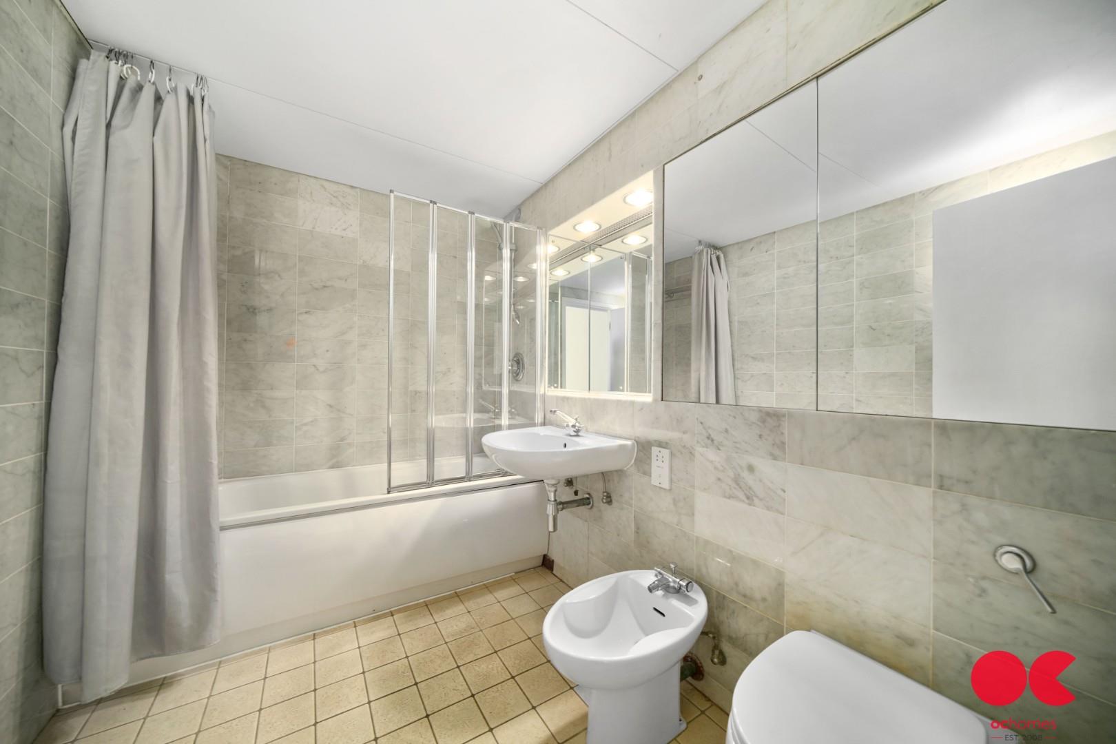 2 bed flat to rent in Cuba Street, Canary Wharf  - Property Image 10