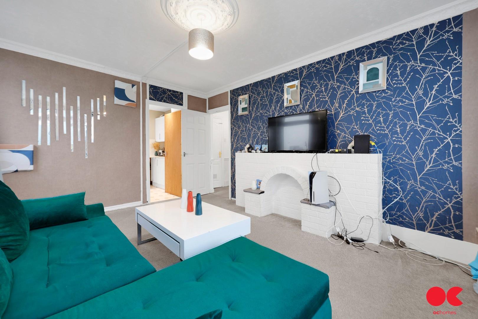 2 bed flat to rent in Giraud Street, Poplar  - Property Image 12