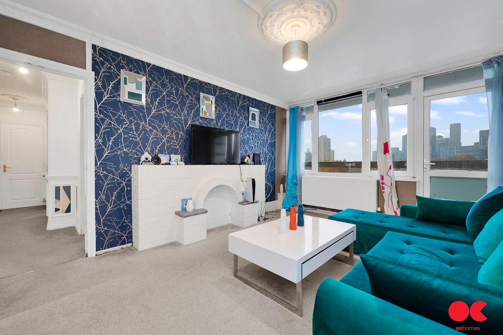 2 bed flat to rent in Giraud Street, Poplar