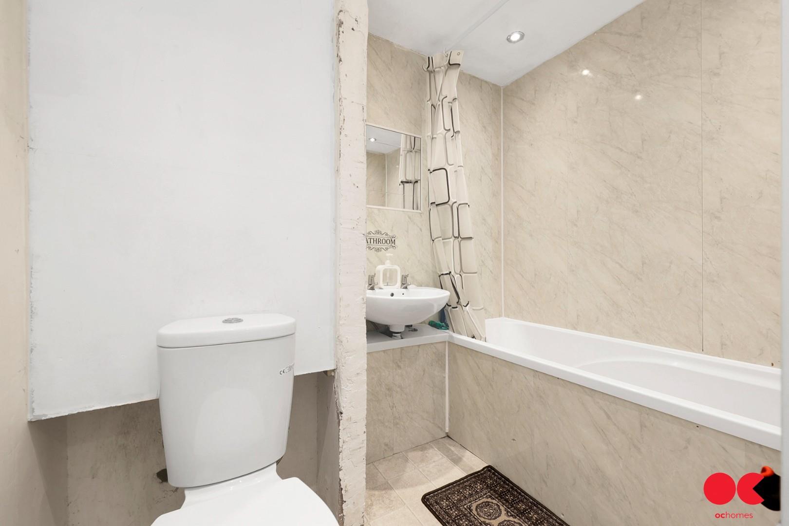 2 bed flat to rent in Giraud Street, Poplar  - Property Image 7